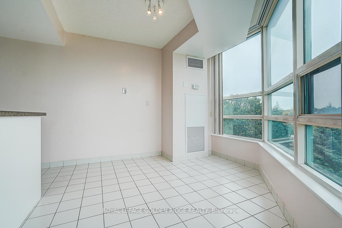 Photo 35 of Unit 604, 7905 Bayview Avenue, Markham, Aileen-Willowbrook — HOMEH