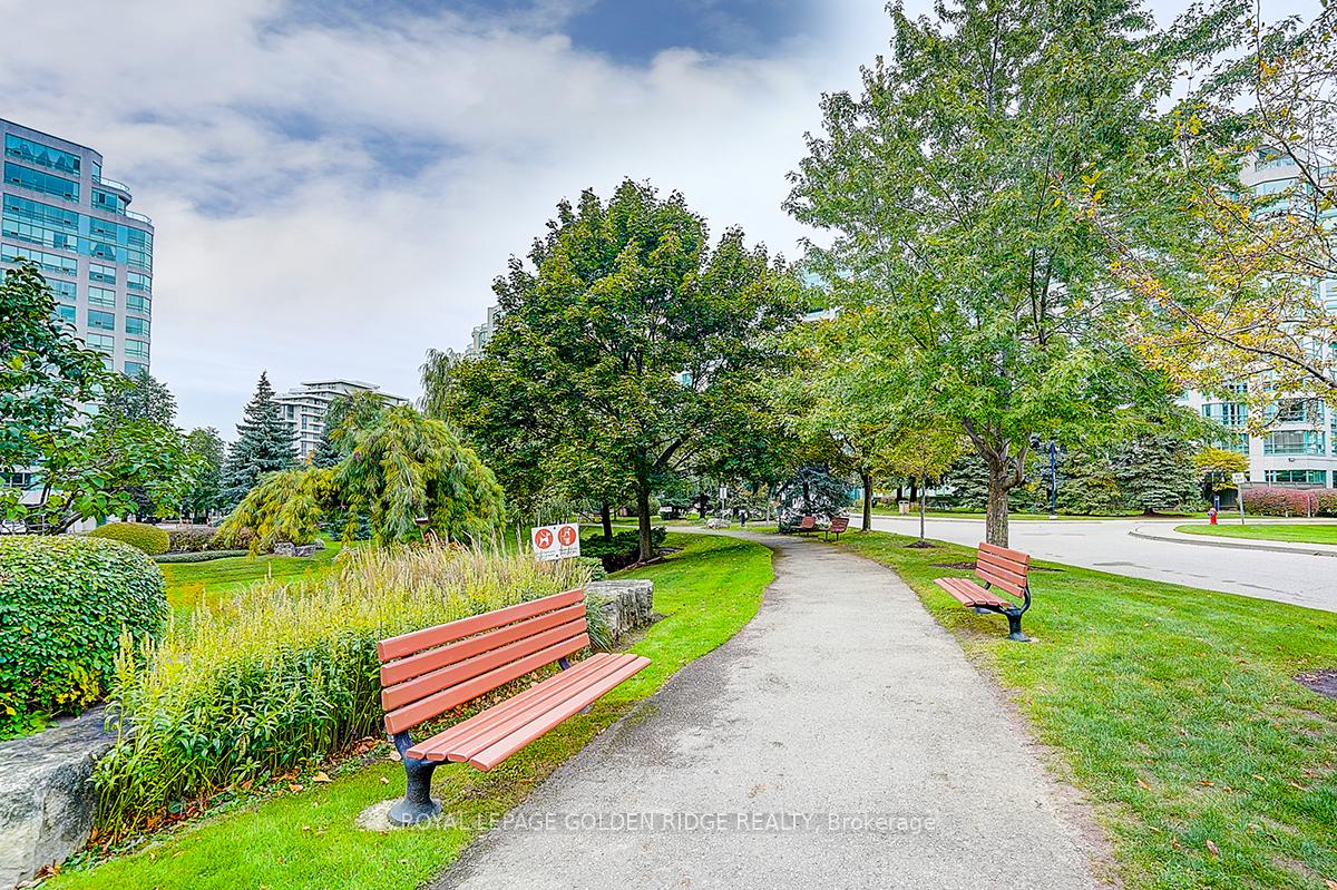 Photo 48 of Unit 604, 7905 Bayview Avenue, Markham, Aileen-Willowbrook — HOMEH