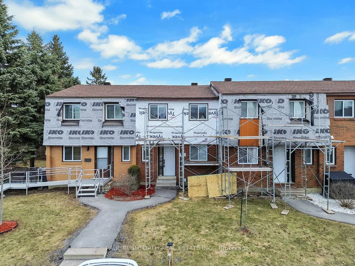 Photo 1 of 23 Pixley Private, Ottawa, Riverview Park — HOMEH