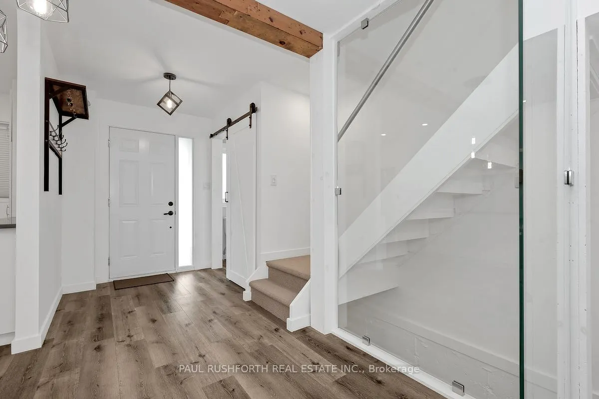 Photo 3 of 23 Pixley Private, Ottawa, Riverview Park — HOMEH