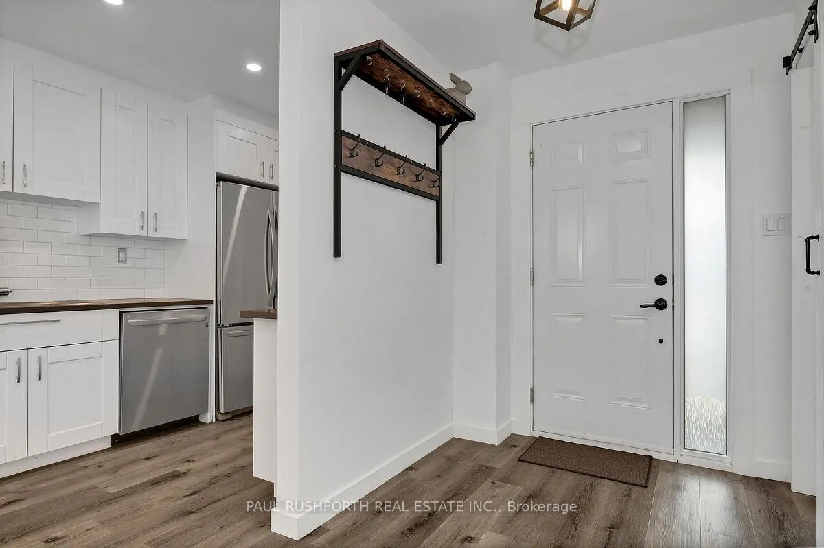 Photo 5 of 23 Pixley Private, Ottawa, Riverview Park — HOMEH