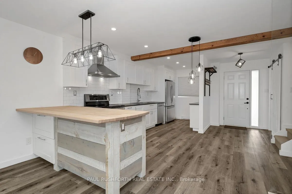 Photo 11 of 23 Pixley Private, Ottawa, Riverview Park — HOMEH