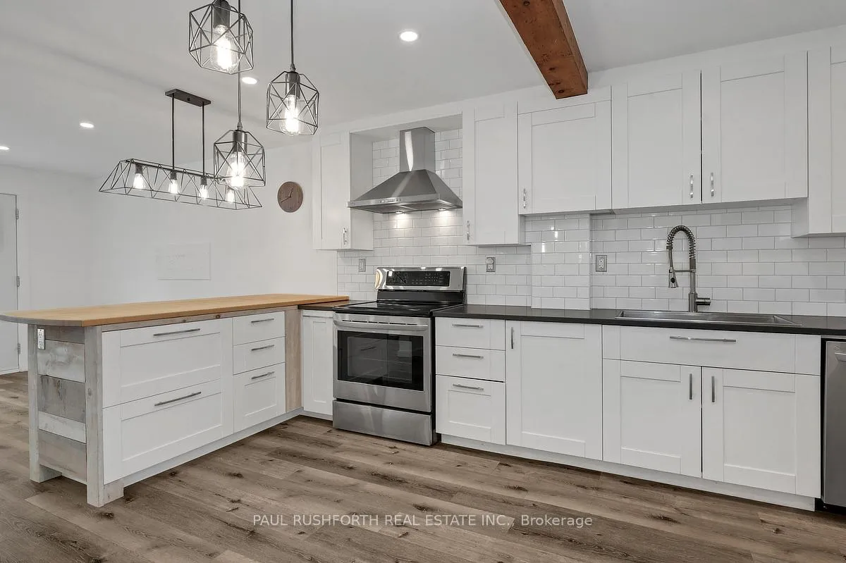 Photo 15 of 23 Pixley Private, Ottawa, Riverview Park — HOMEH
