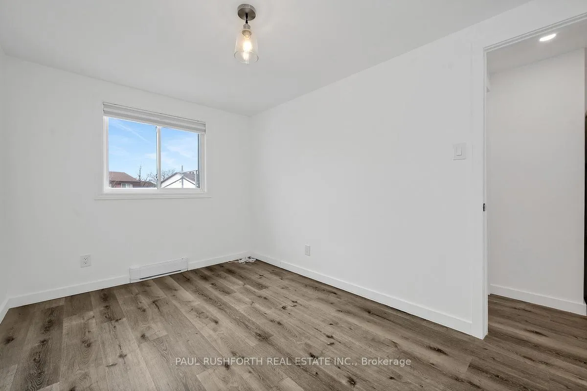 Photo 28 of 23 Pixley Private, Ottawa, Riverview Park — HOMEH
