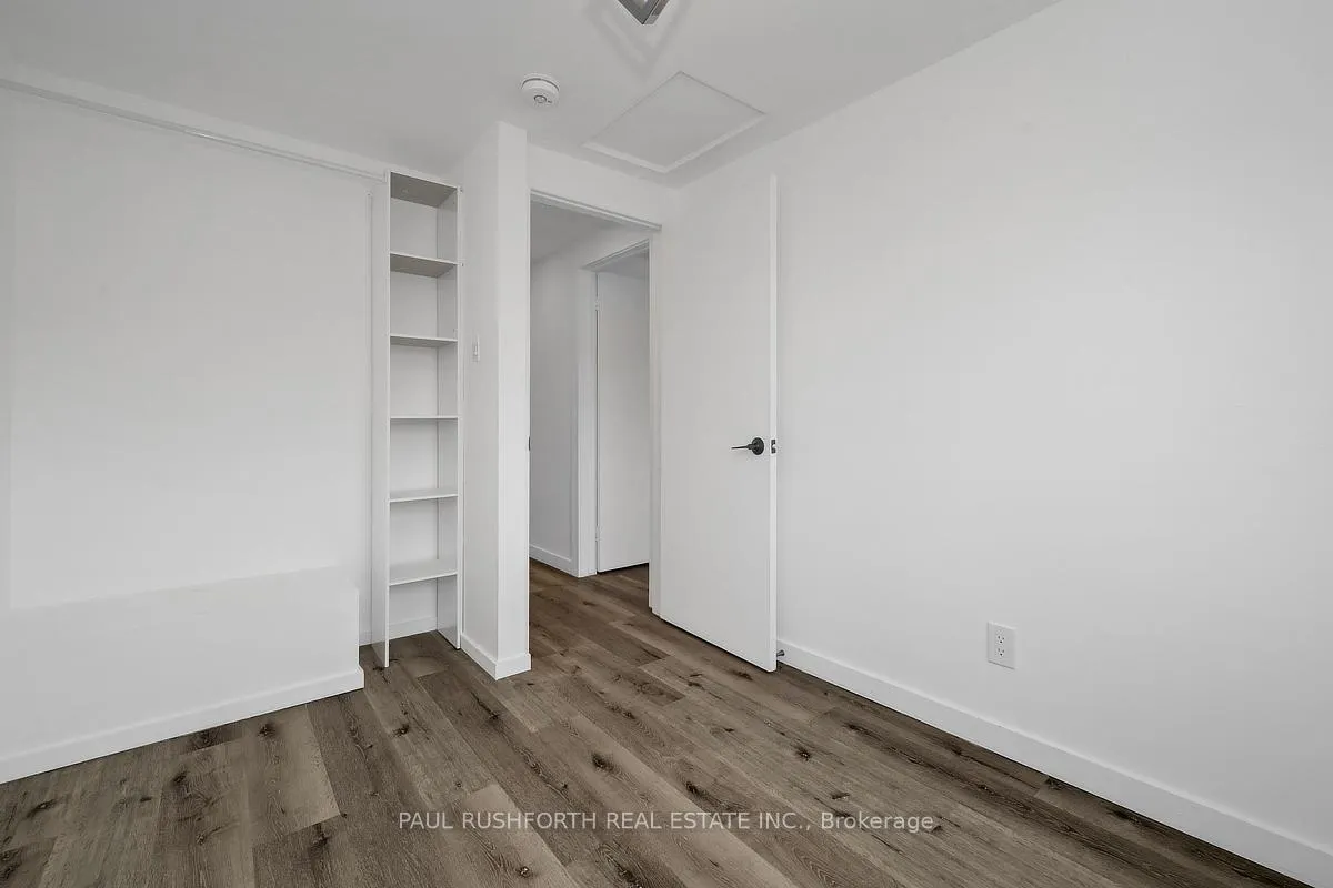 Photo 32 of 23 Pixley Private, Ottawa, Riverview Park — HOMEH