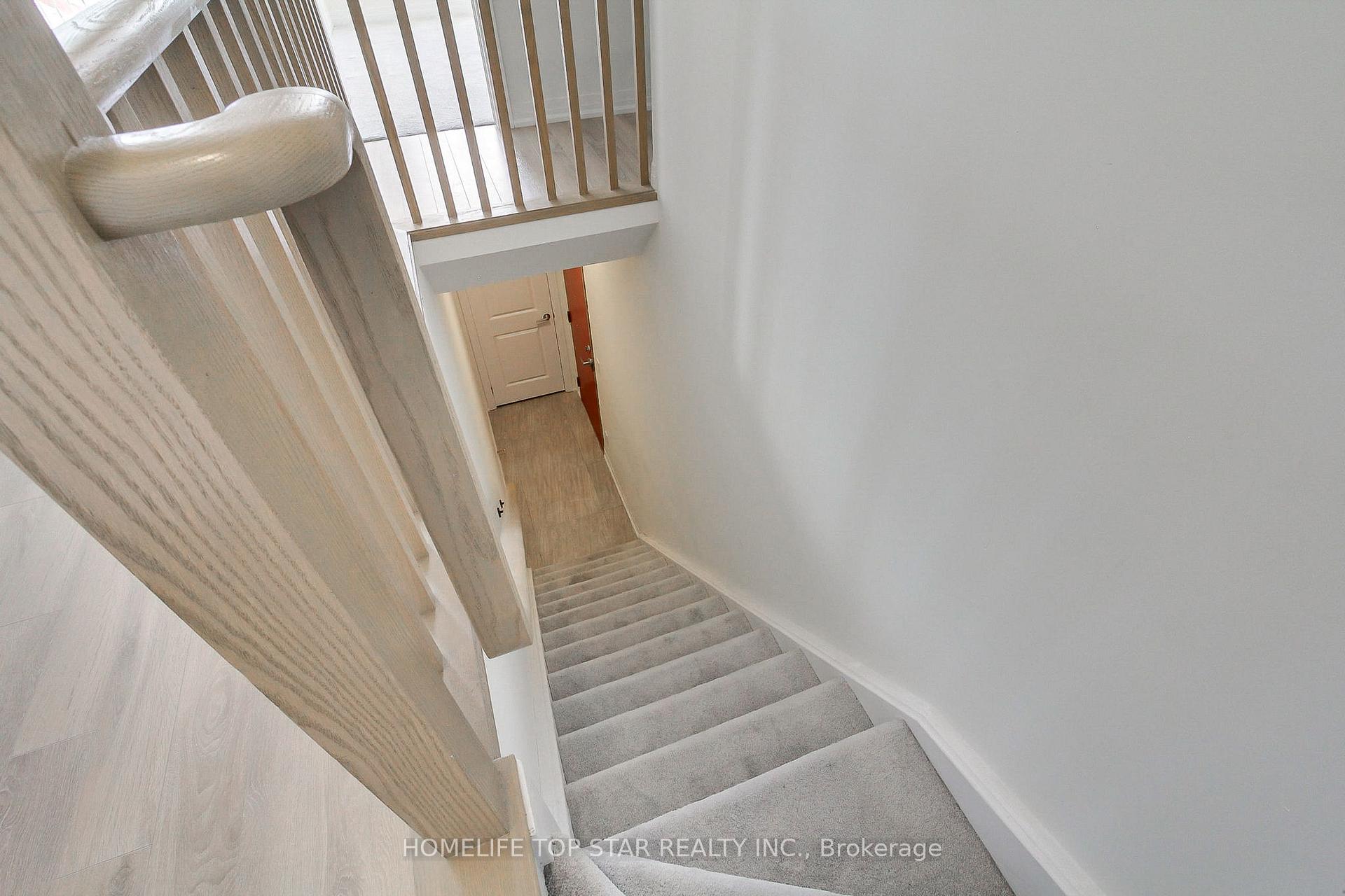 Photo 5 of Unit 815, 2635 William Jackson Drive, Pickering, Duffin Heights — HOMEH