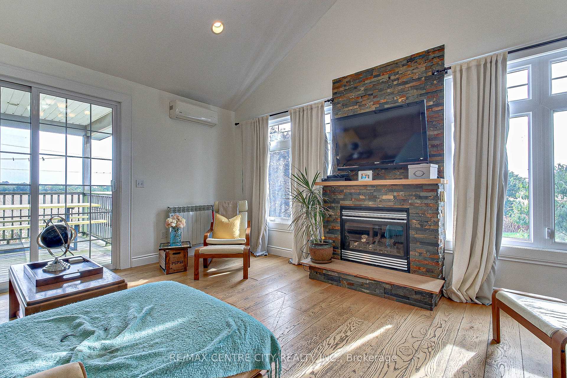 Photo 14 of 31395 Talbot Line, Dutton/Dunwich, Rural Dutton/Dunwich — HOMEH