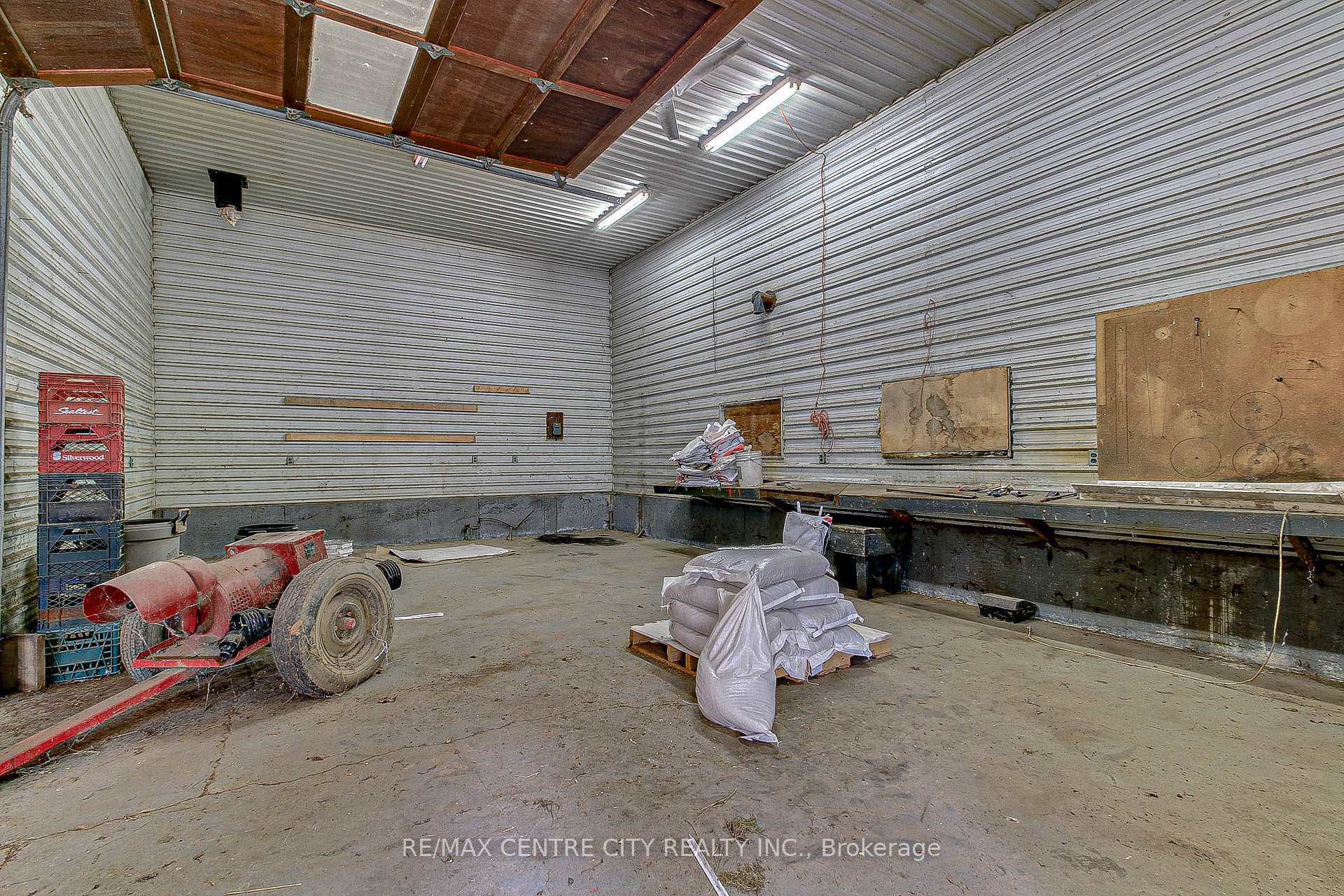 Photo 31 of 31395 Talbot Line, Dutton/Dunwich, Rural Dutton/Dunwich — HOMEH