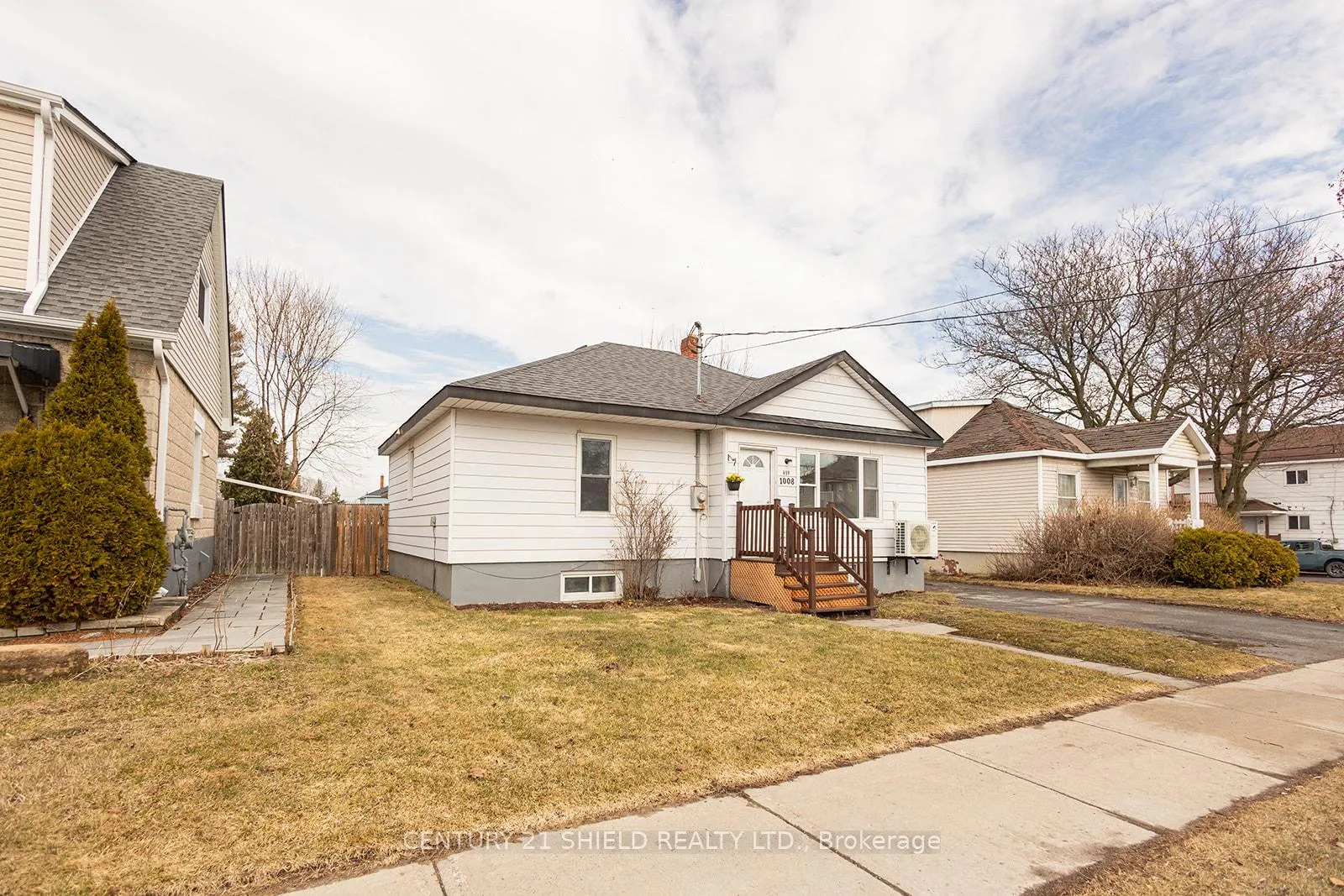 Photo 1 of 1008 Second Street E, Cornwall — HOMEH