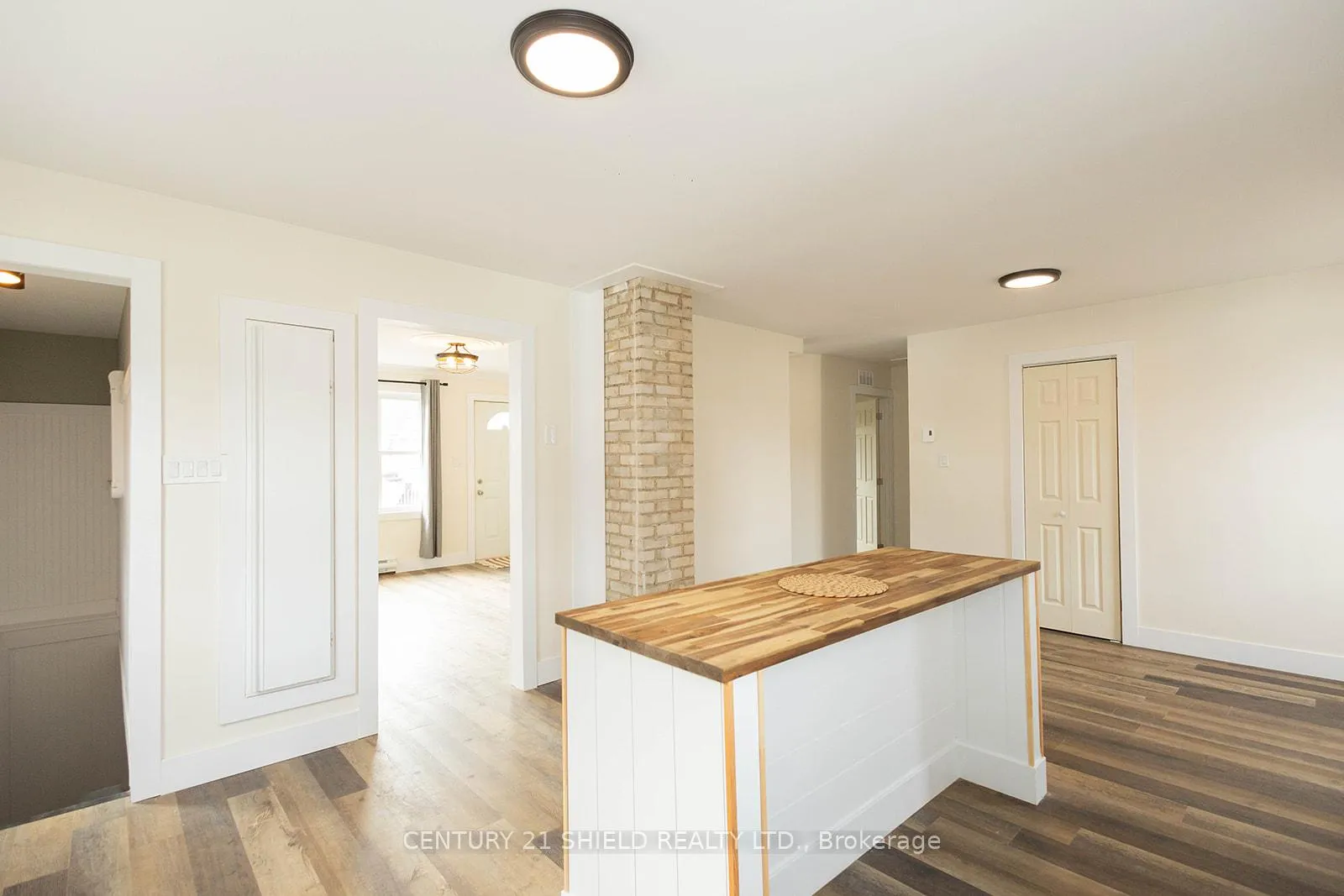 Photo 5 of 1008 Second Street E, Cornwall — HOMEH