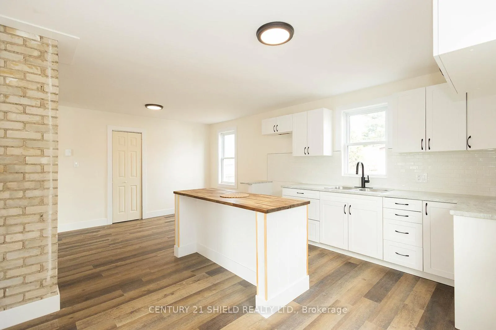Photo 6 of 1008 Second Street E, Cornwall — HOMEH