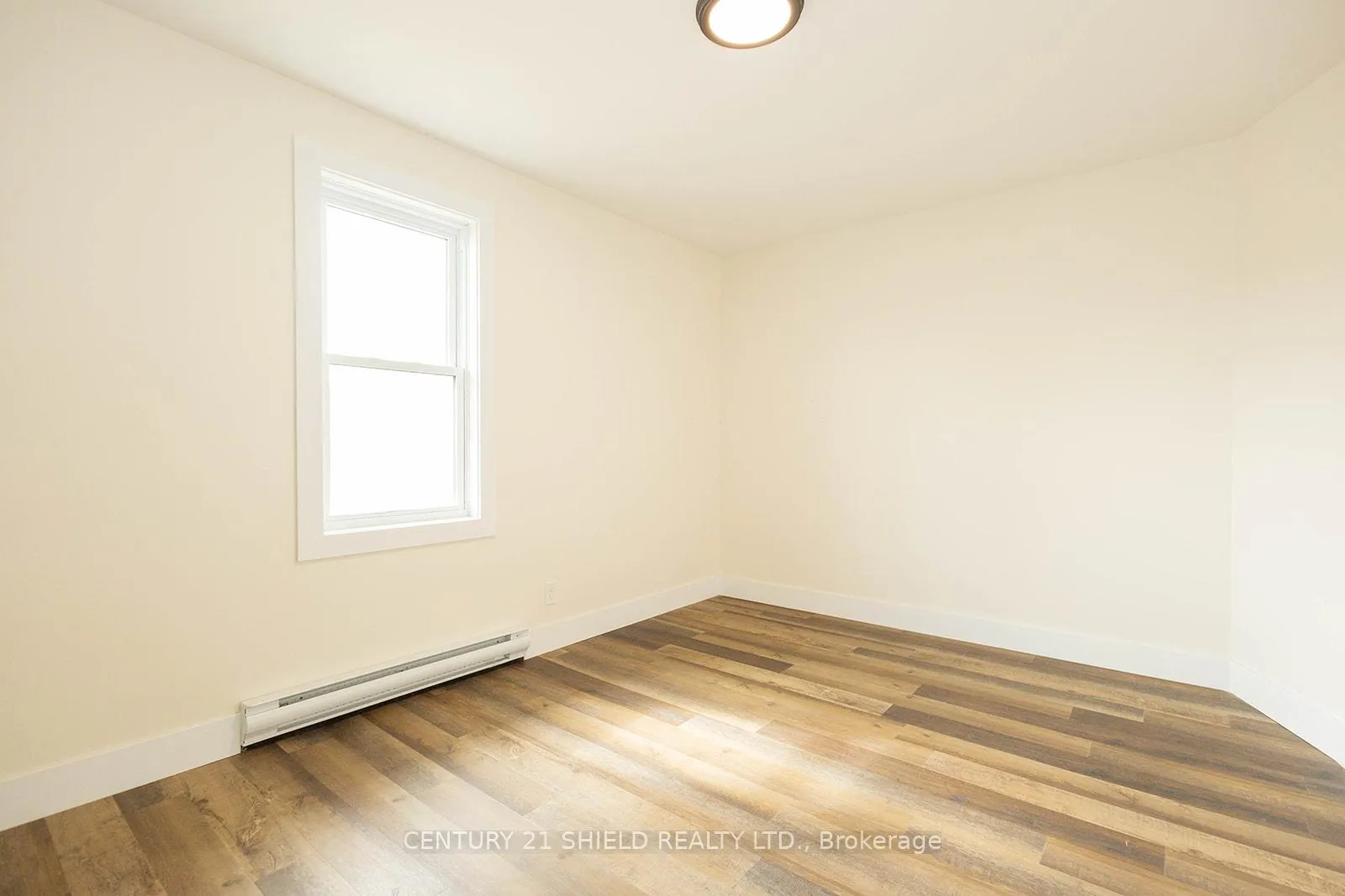 Photo 22 of 1008 Second Street E, Cornwall — HOMEH