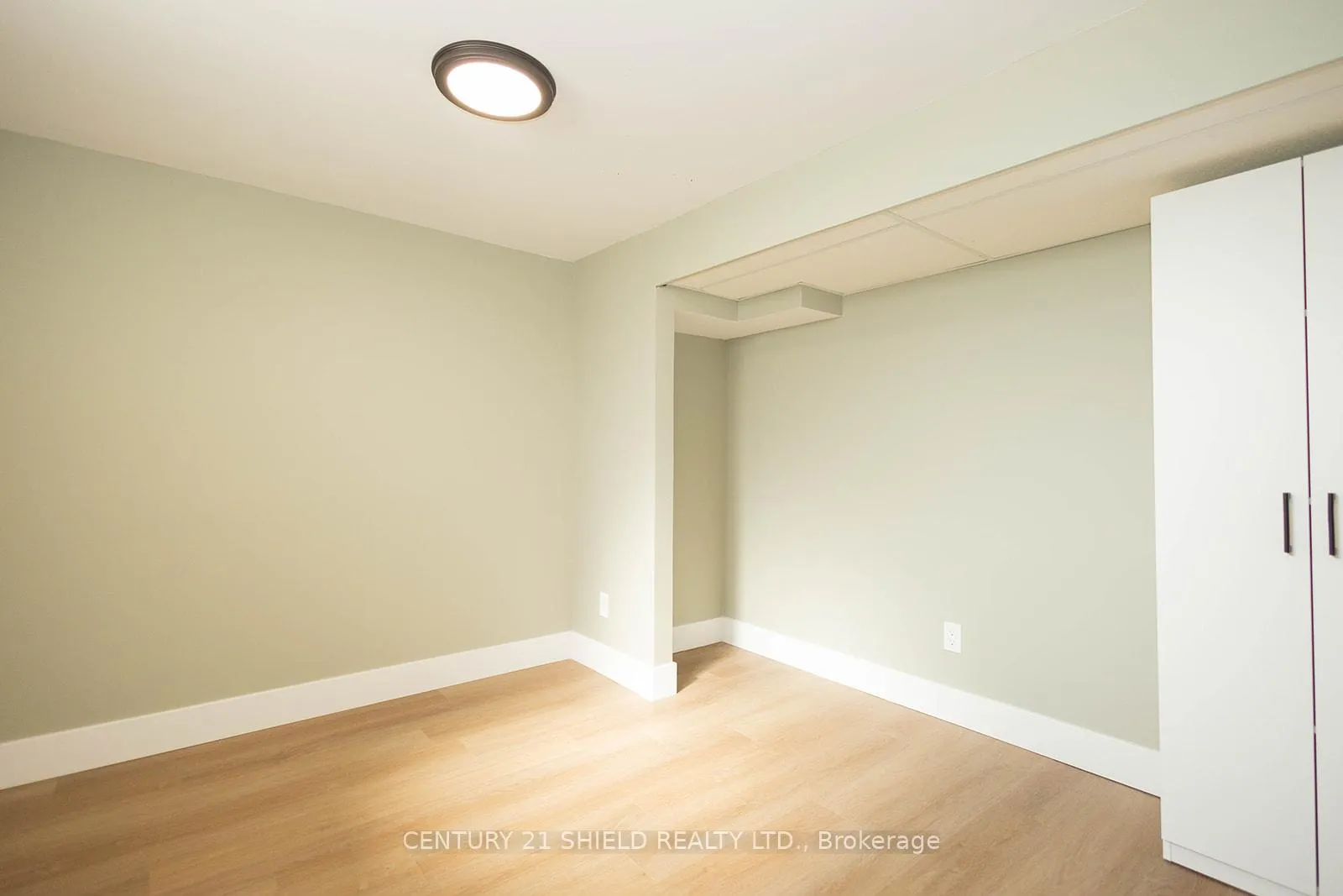 Photo 35 of 1008 Second Street E, Cornwall — HOMEH