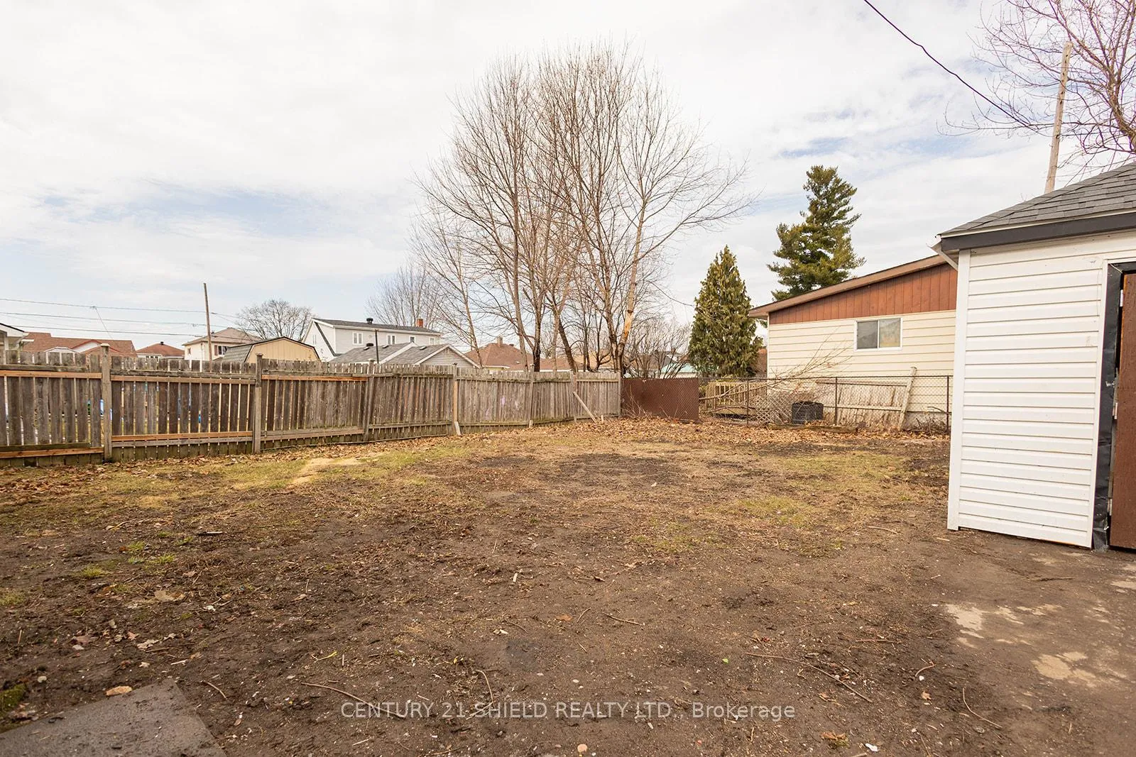 Photo 46 of 1008 Second Street E, Cornwall — HOMEH