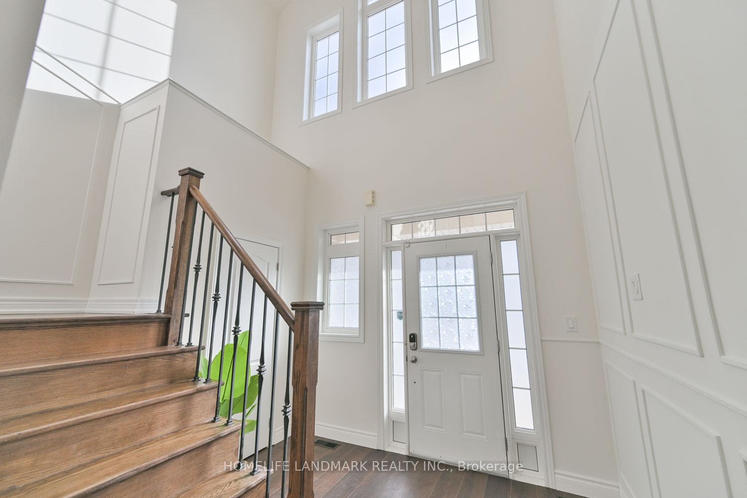 Photo 4 of 350 Roy Harper Avenue, Aurora, Rural Aurora — HOMEH