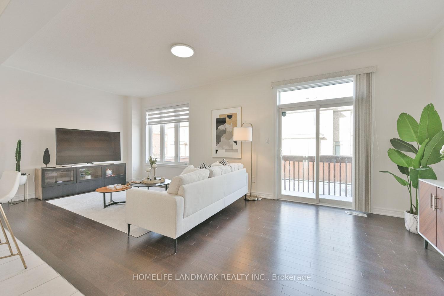 Photo 21 of 350 Roy Harper Avenue, Aurora, Rural Aurora — HOMEH