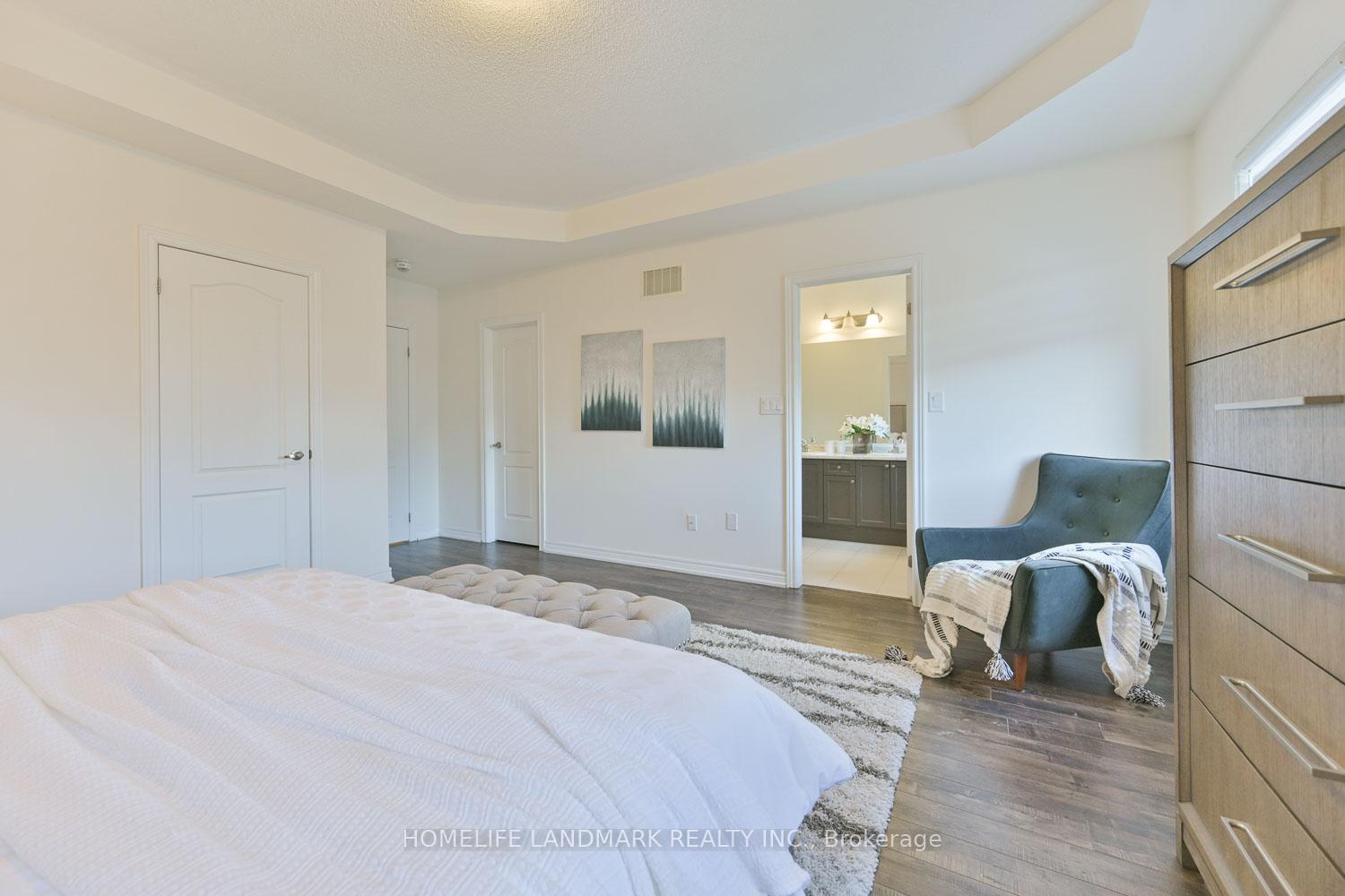 Photo 27 of 350 Roy Harper Avenue, Aurora, Rural Aurora — HOMEH