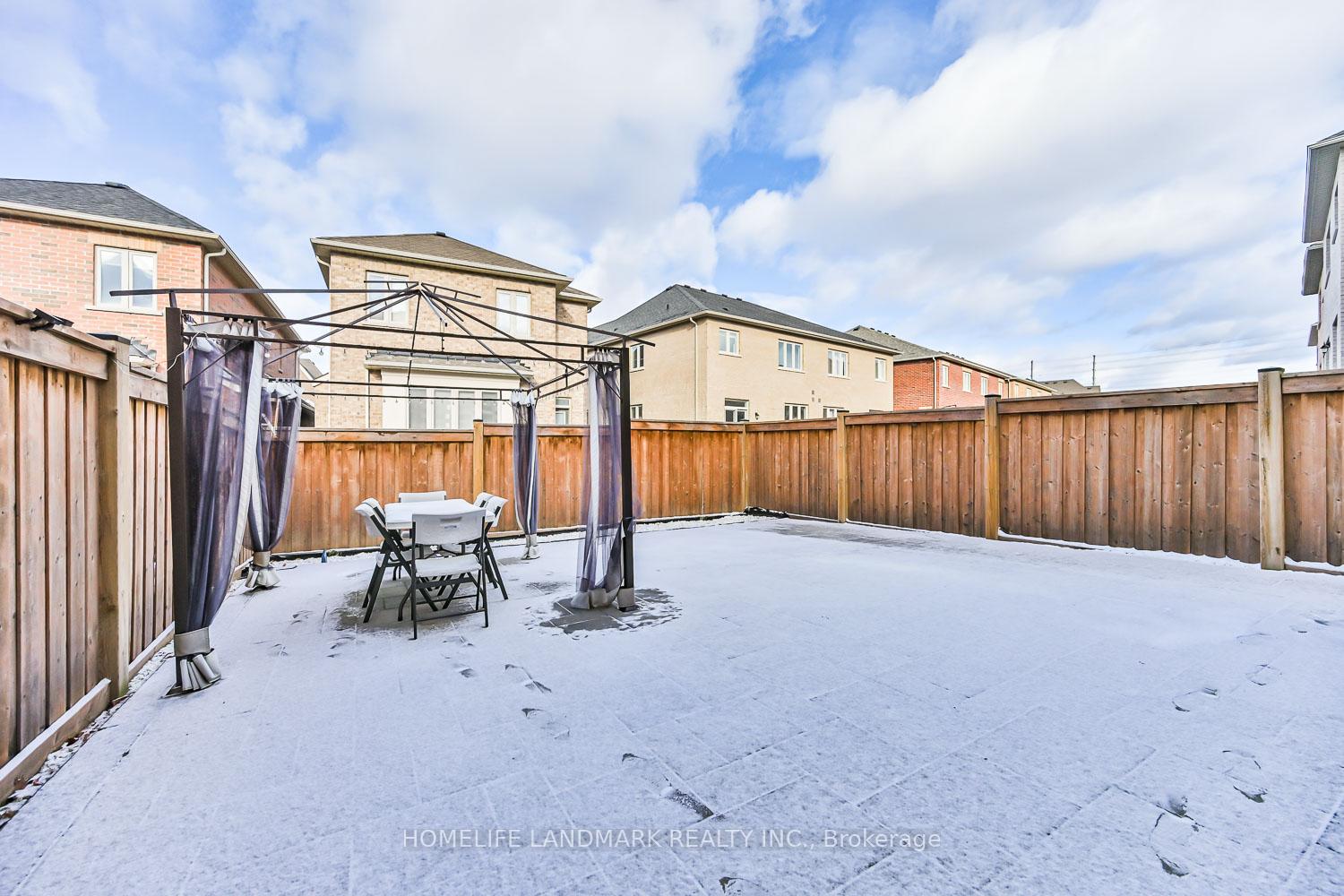 Photo 34 of 350 Roy Harper Avenue, Aurora, Rural Aurora — HOMEH