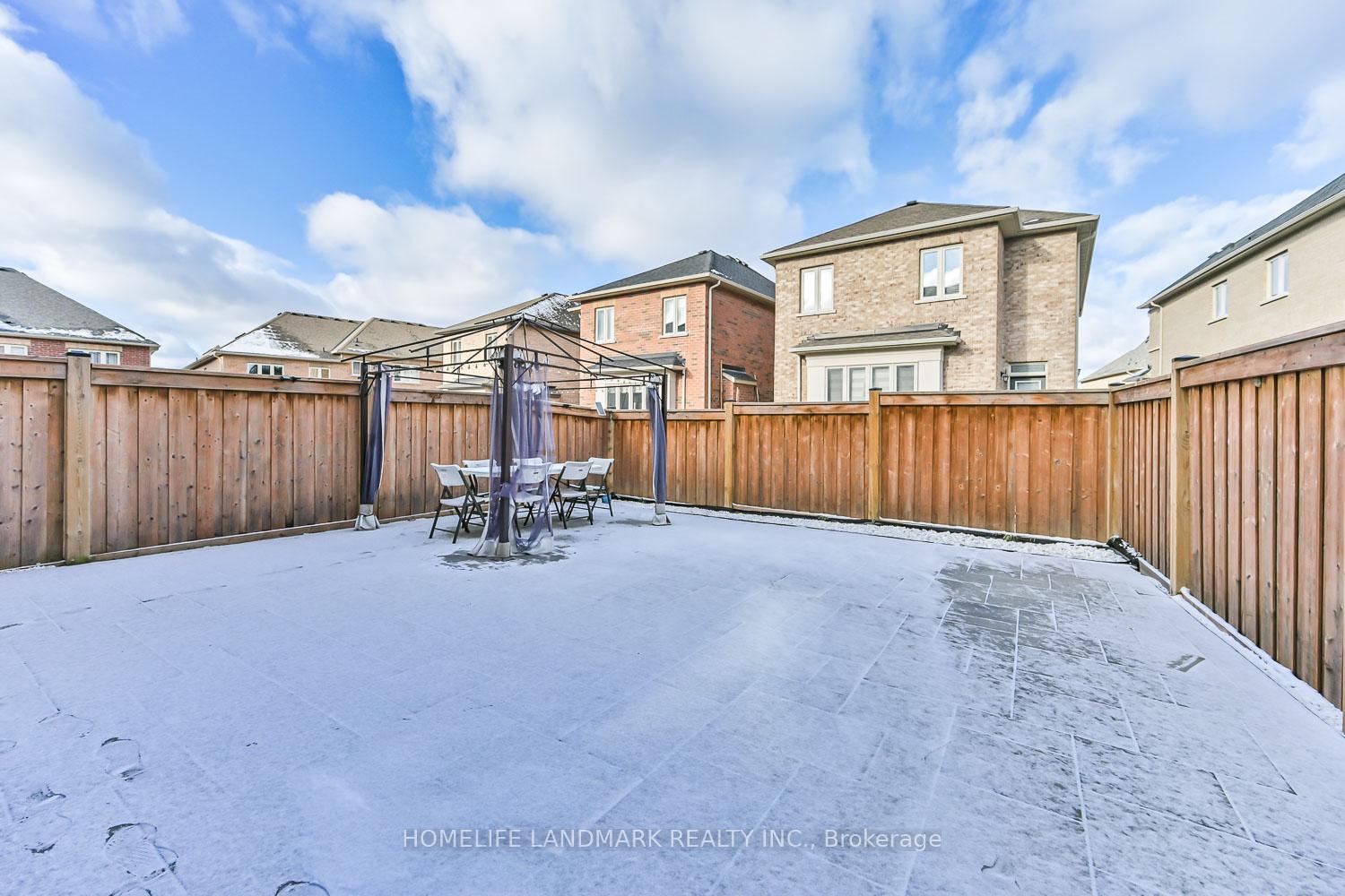 Photo 35 of 350 Roy Harper Avenue, Aurora, Rural Aurora — HOMEH