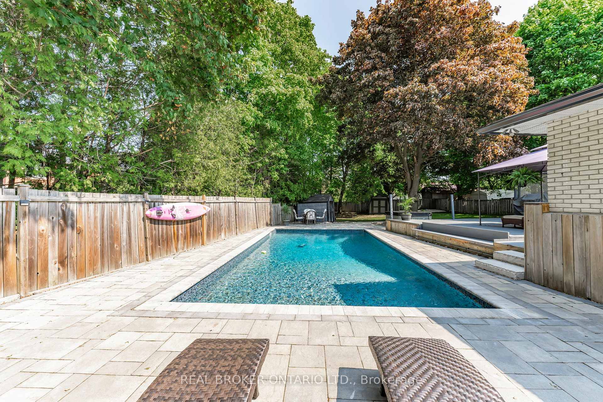 Photo 2 of 200 Hickory Lane, Barrie, Bayshore — HOMEH