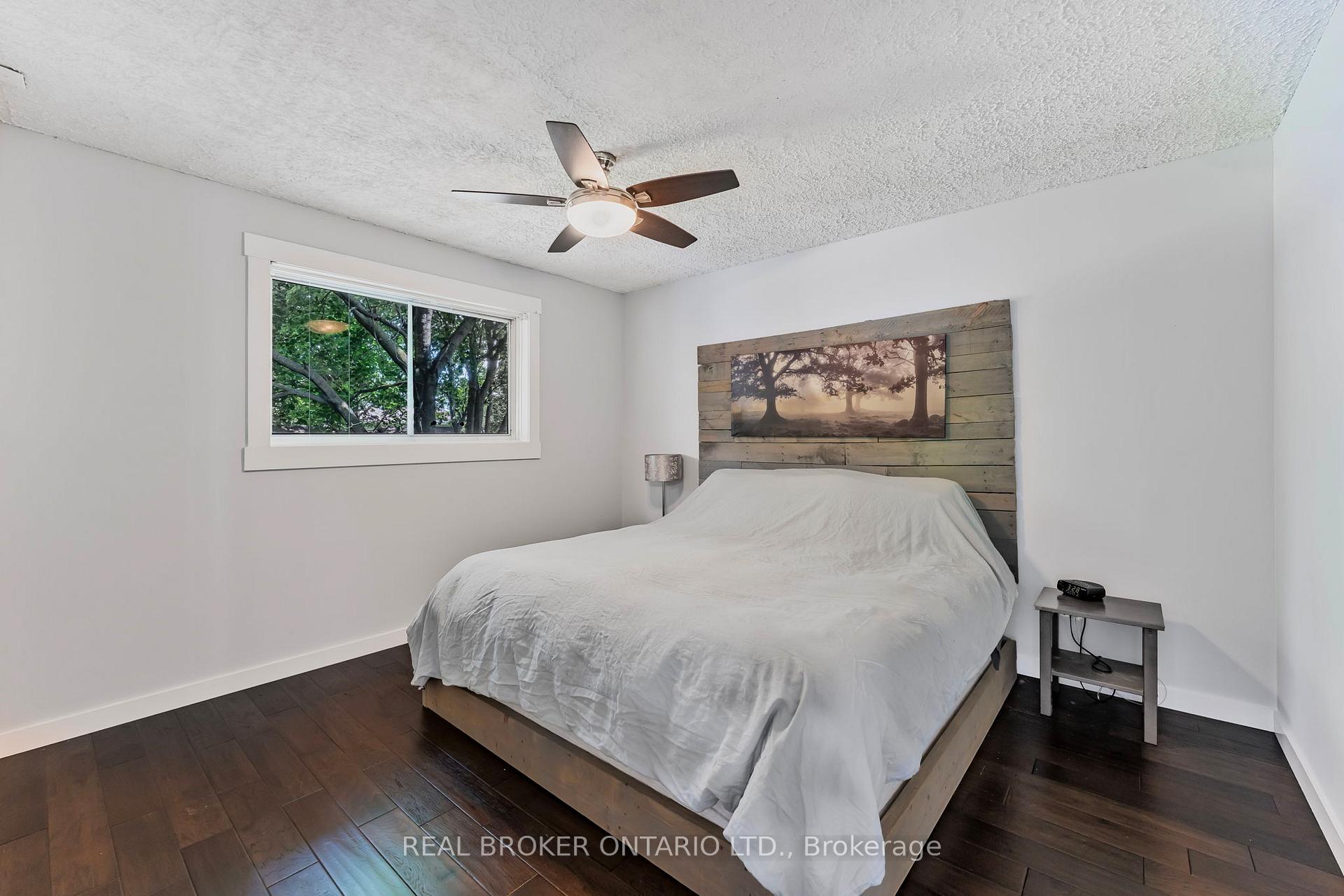 Photo 23 of 200 Hickory Lane, Barrie, Bayshore — HOMEH