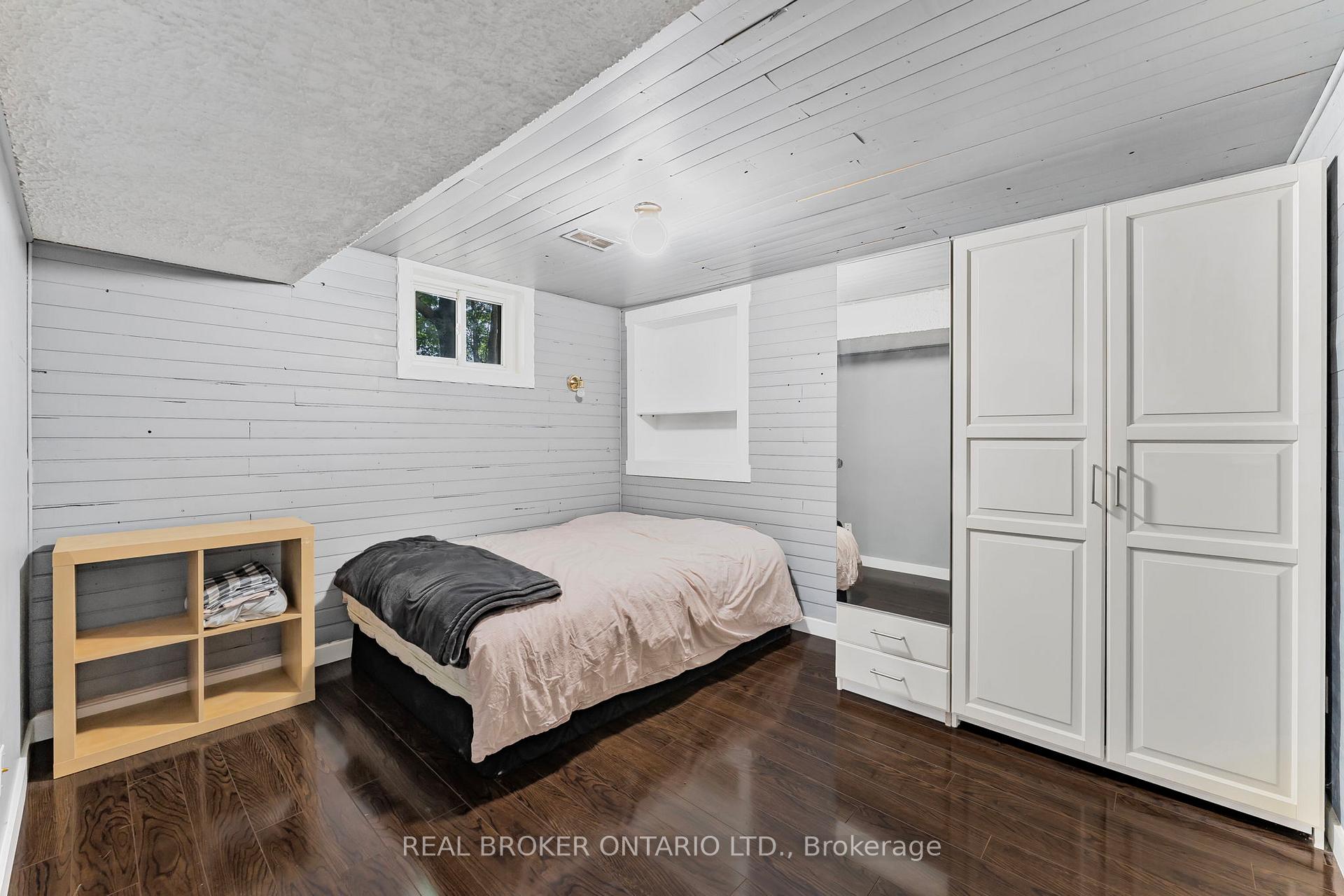 Photo 38 of 200 Hickory Lane, Barrie, Bayshore — HOMEH