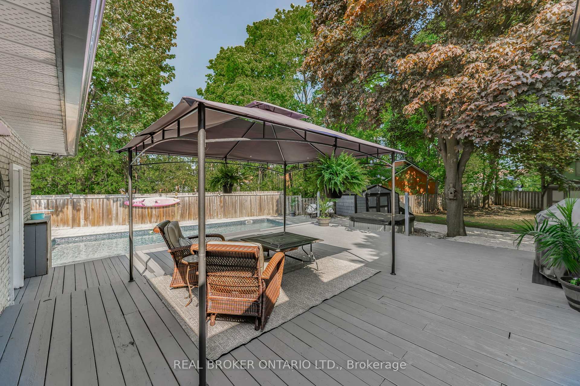 Photo 44 of 200 Hickory Lane, Barrie, Bayshore — HOMEH