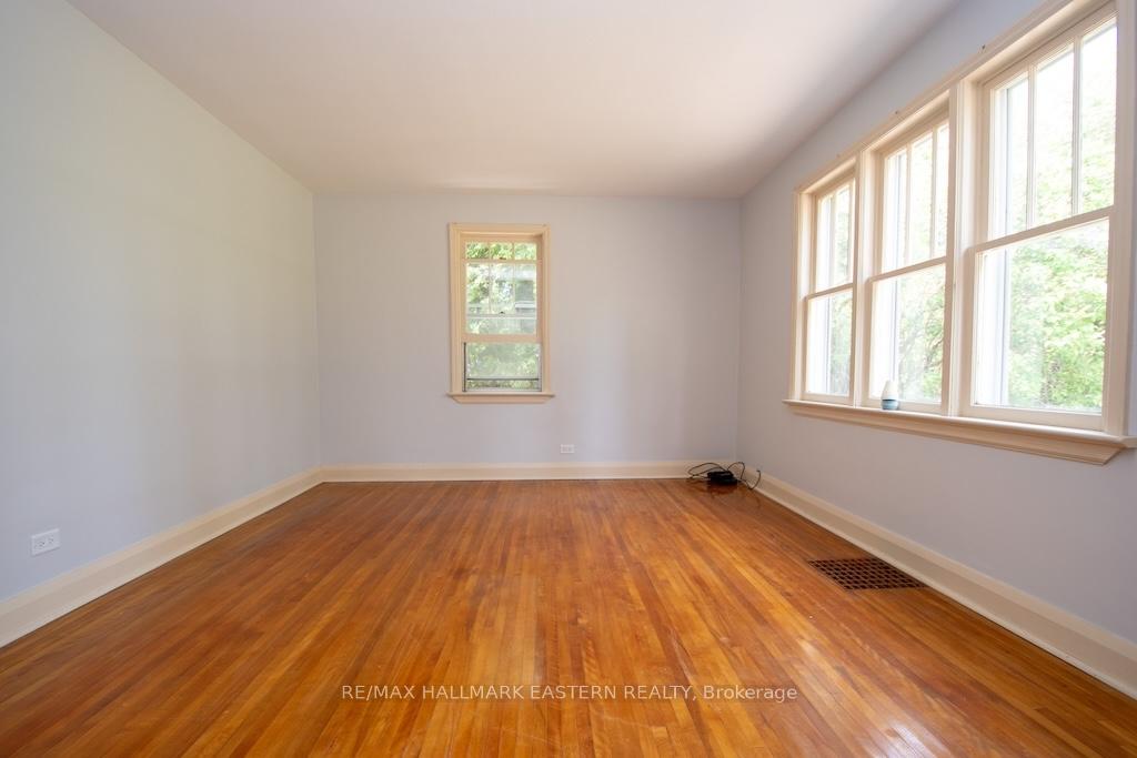 Photo 8 of 2449 Lansdowne Street W, Cavan Monaghan, Cavan-Monaghan — HOMEH