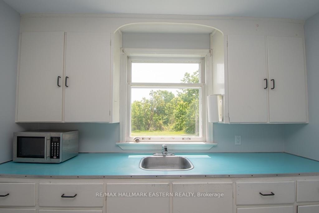 Photo 13 of 2449 Lansdowne Street W, Cavan Monaghan, Cavan-Monaghan — HOMEH