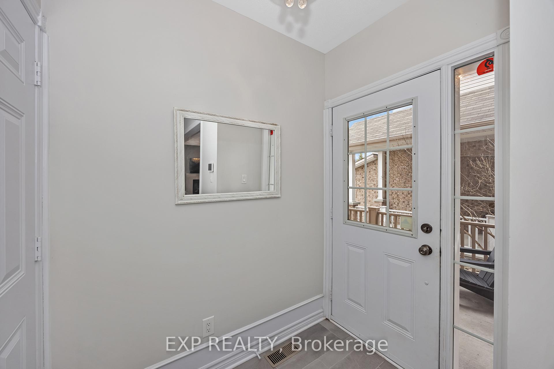Photo 3 of 574 Dusty Miller Crescent, Ottawa, Riverside South/Gloucester Glen — HOMEH