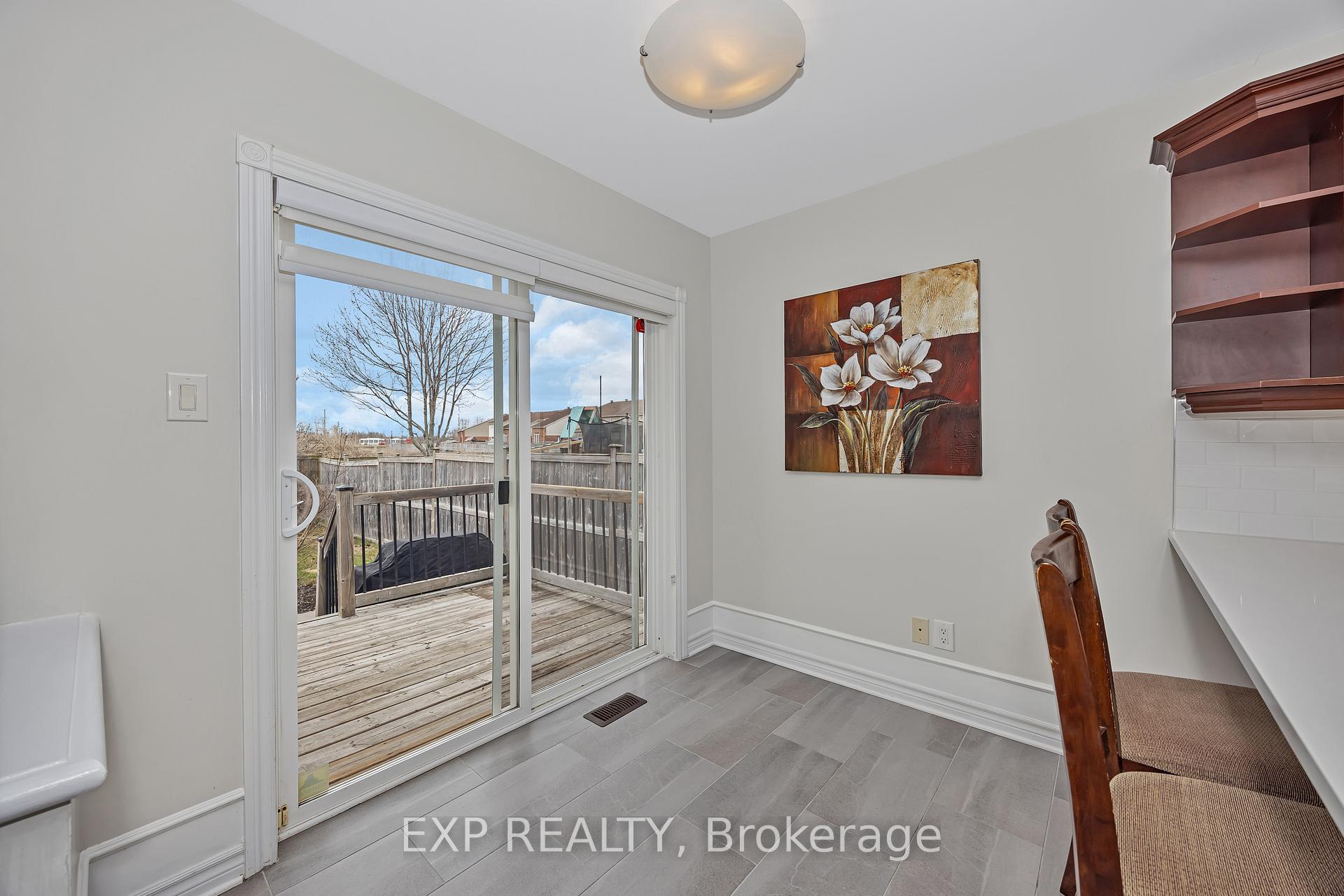 Photo 13 of 574 Dusty Miller Crescent, Ottawa, Riverside South/Gloucester Glen — HOMEH
