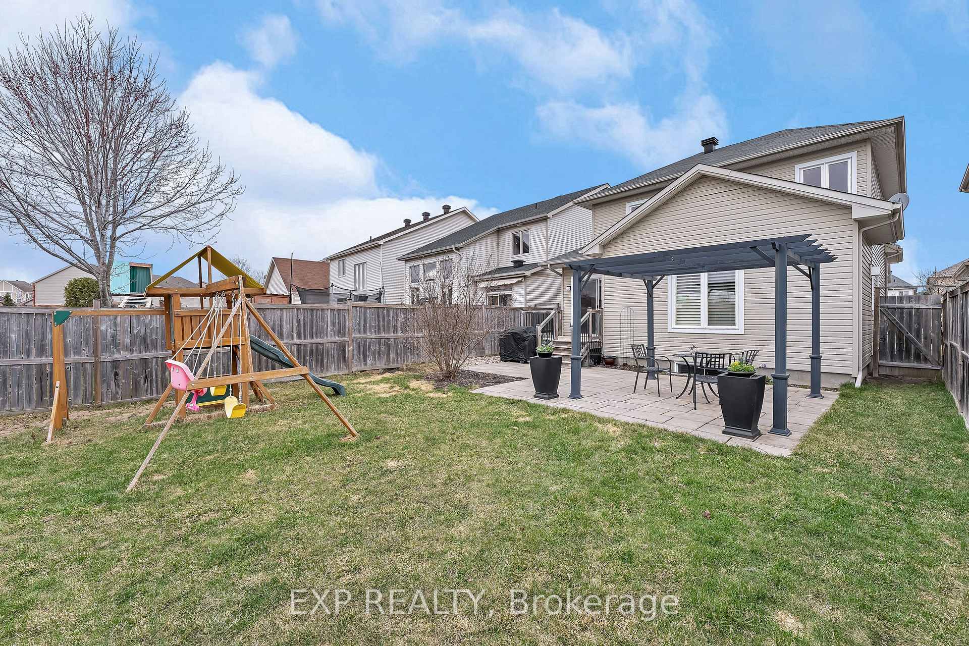 Photo 43 of 574 Dusty Miller Crescent, Ottawa, Riverside South/Gloucester Glen — HOMEH