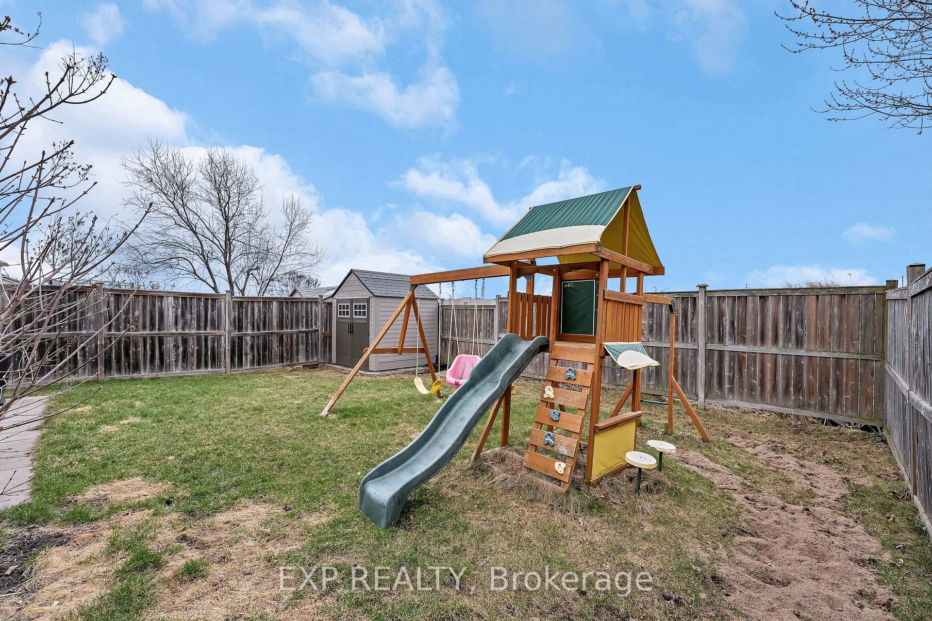 Photo 44 of 574 Dusty Miller Crescent, Ottawa, Riverside South/Gloucester Glen — HOMEH