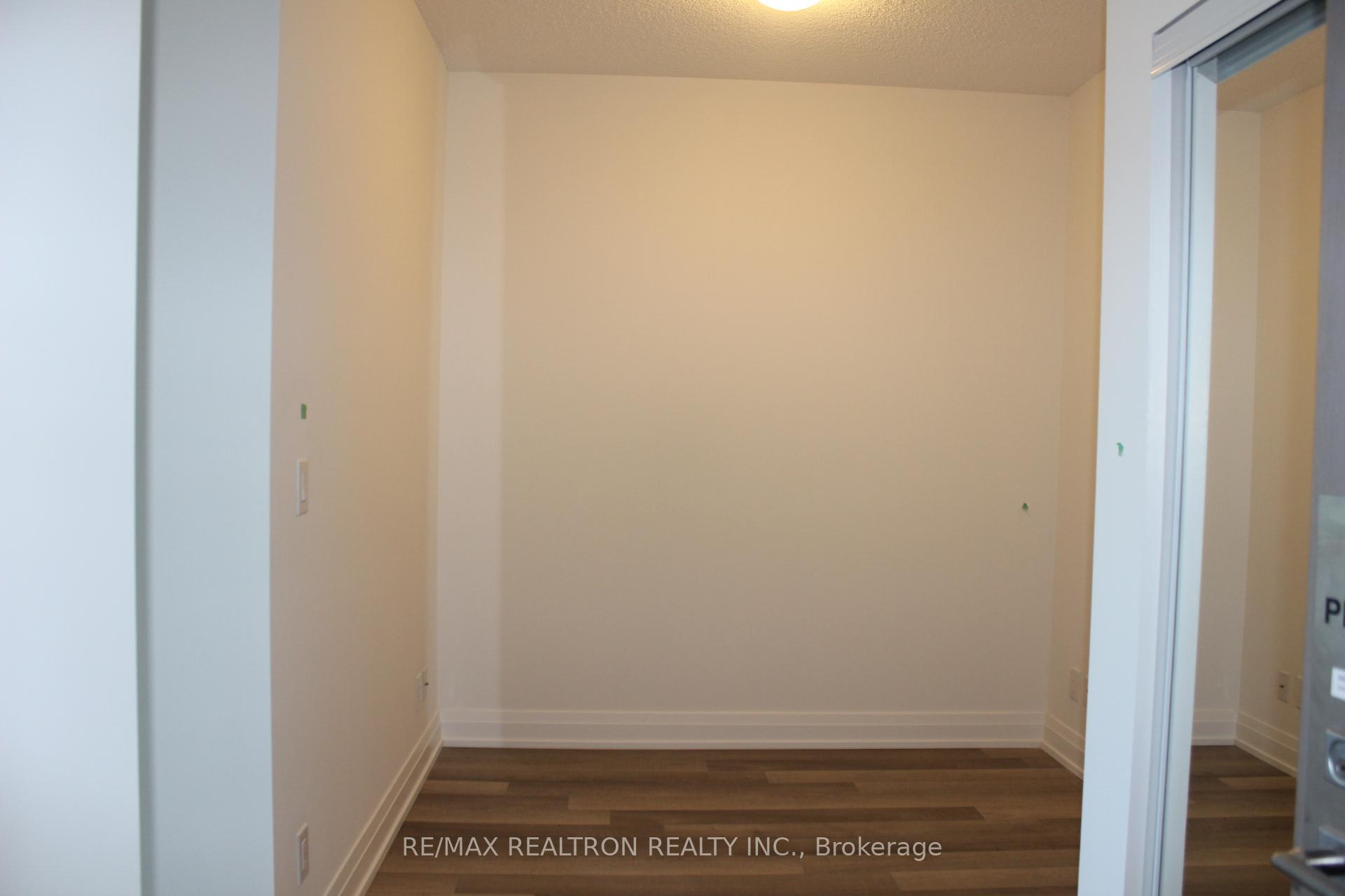 Photo 5 of Unit PH10, 7167 Yonge Street, Markham, Grandview — HOMEH
