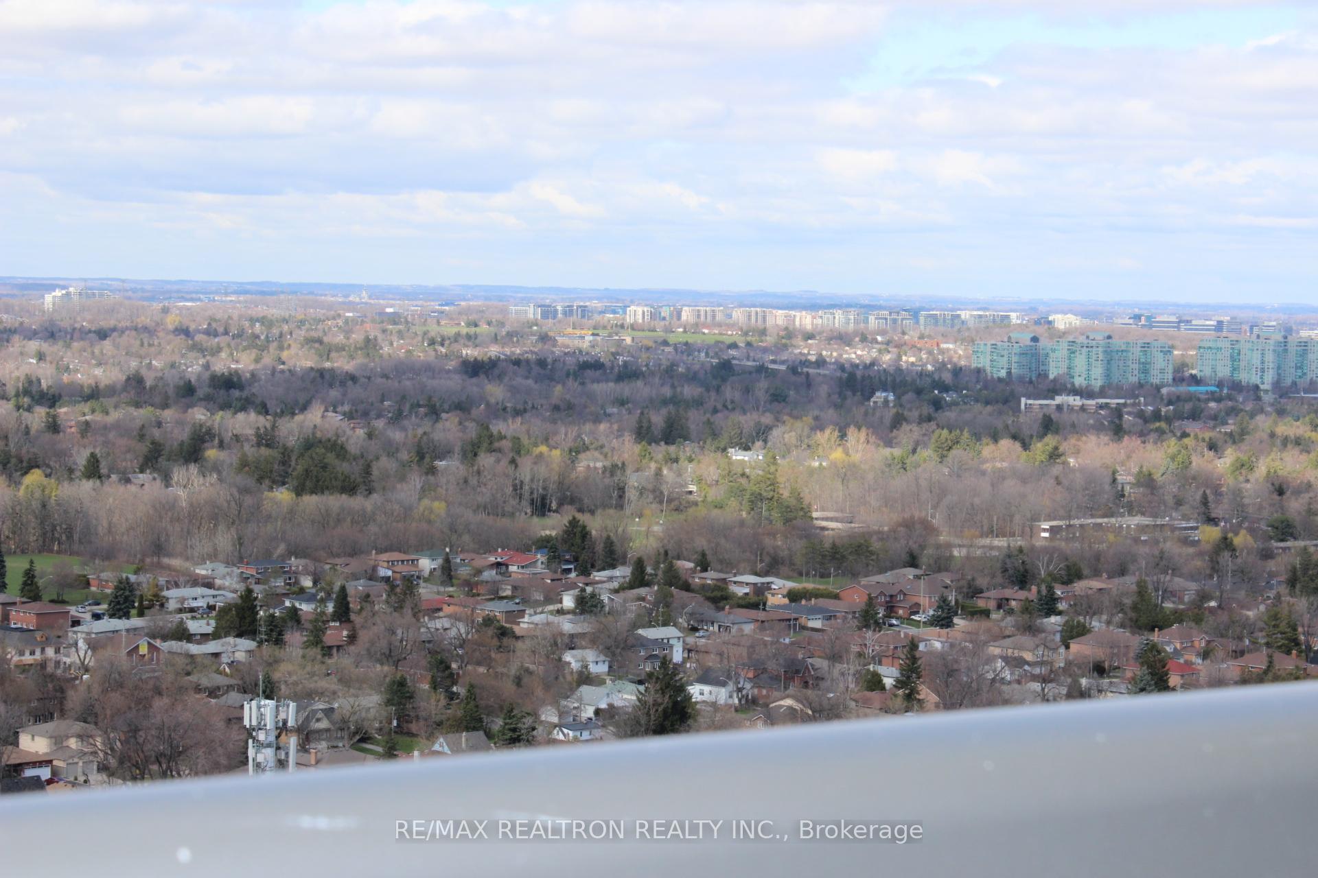 Photo 8 of Unit PH10, 7167 Yonge Street, Markham, Grandview — HOMEH