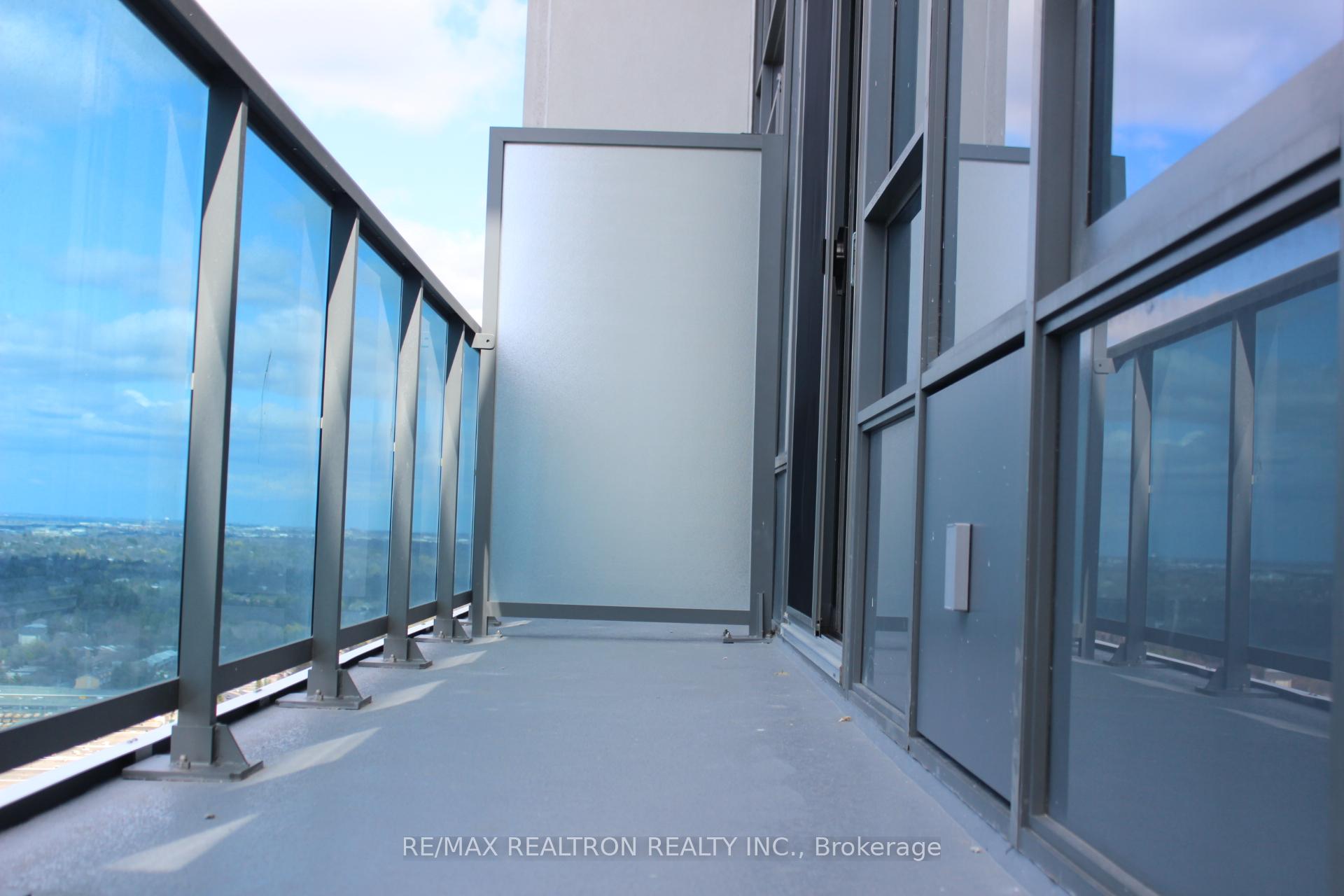Photo 10 of Unit PH10, 7167 Yonge Street, Markham, Grandview — HOMEH