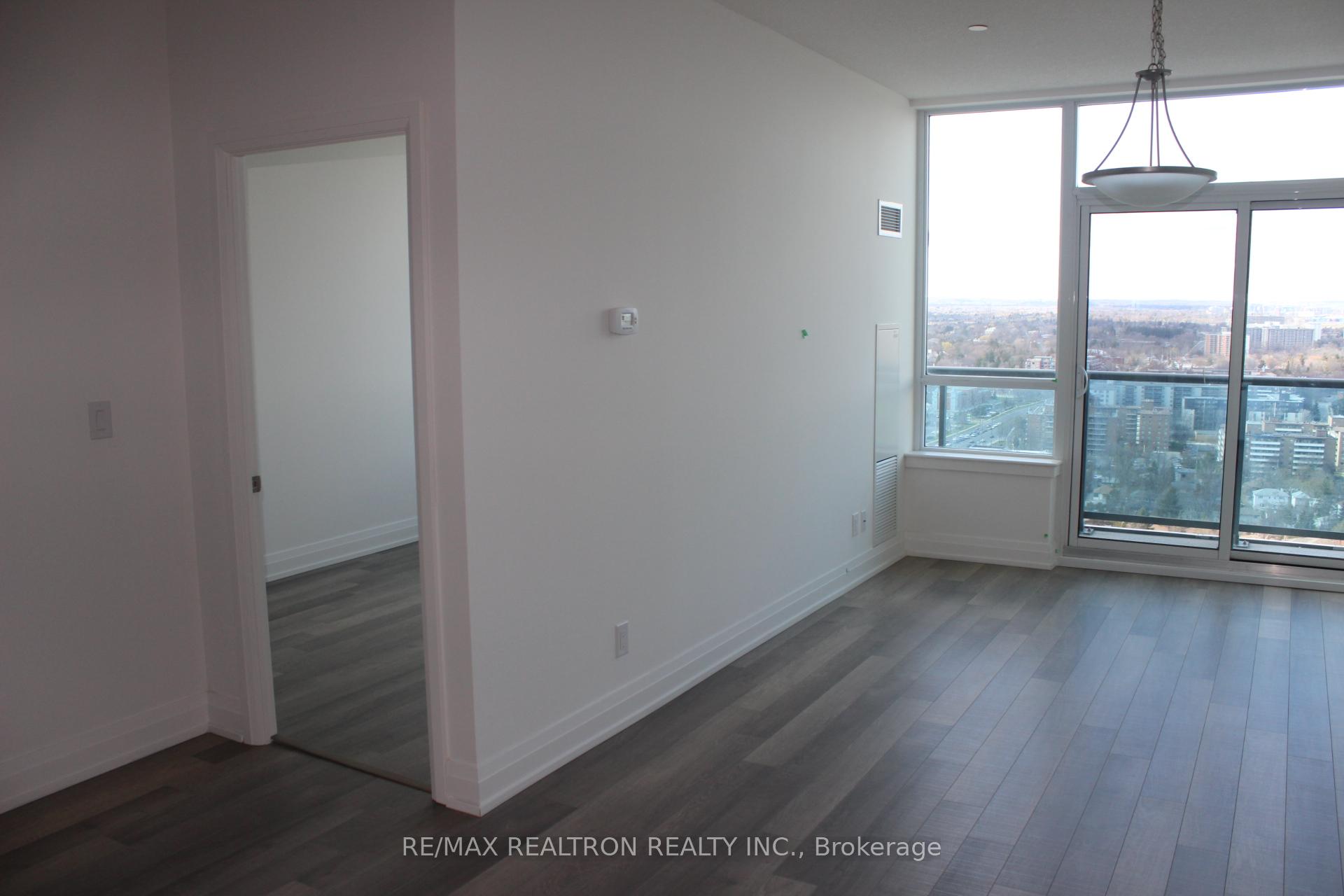 Photo 12 of Unit PH10, 7167 Yonge Street, Markham, Grandview — HOMEH