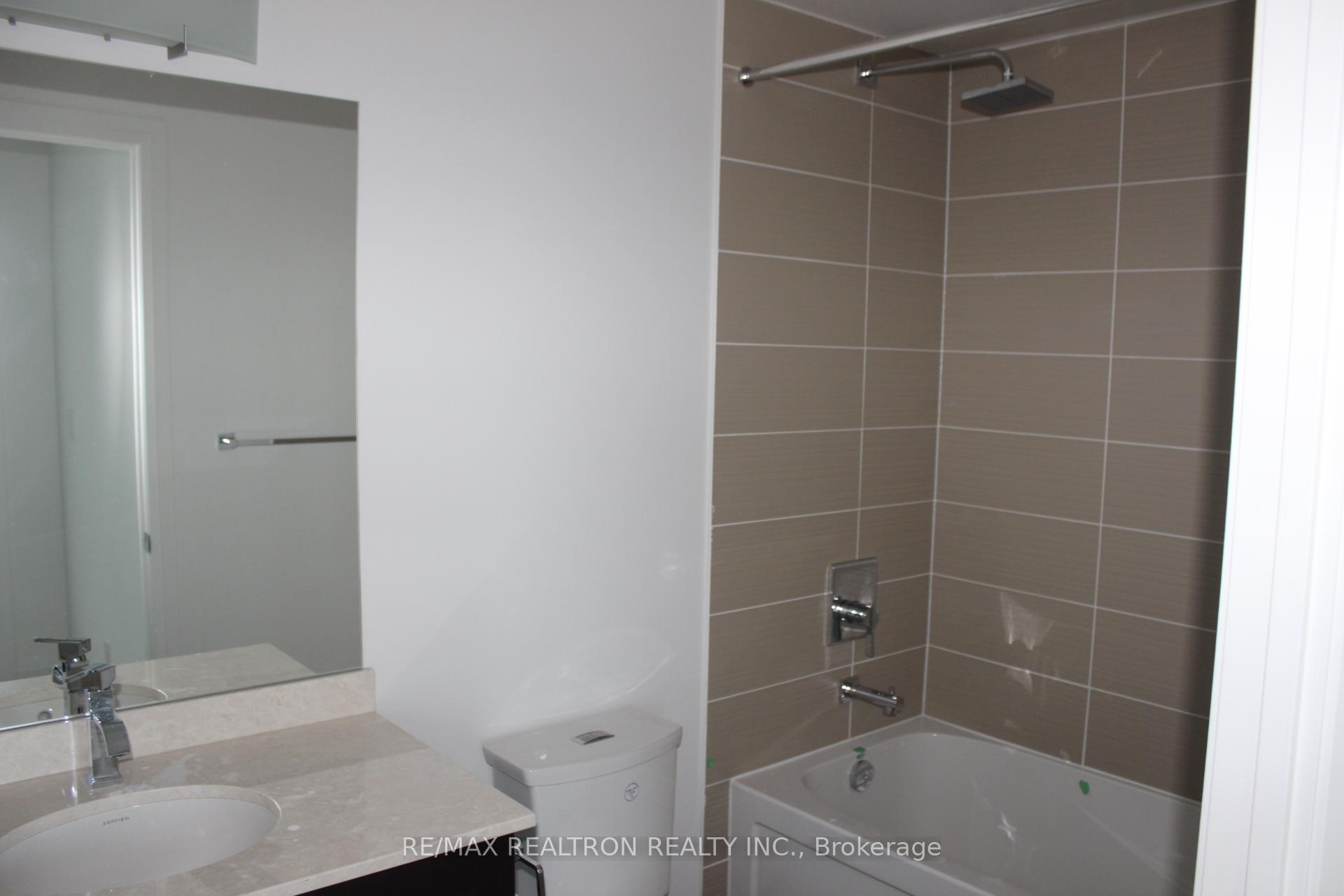 Photo 17 of Unit PH10, 7167 Yonge Street, Markham, Grandview — HOMEH