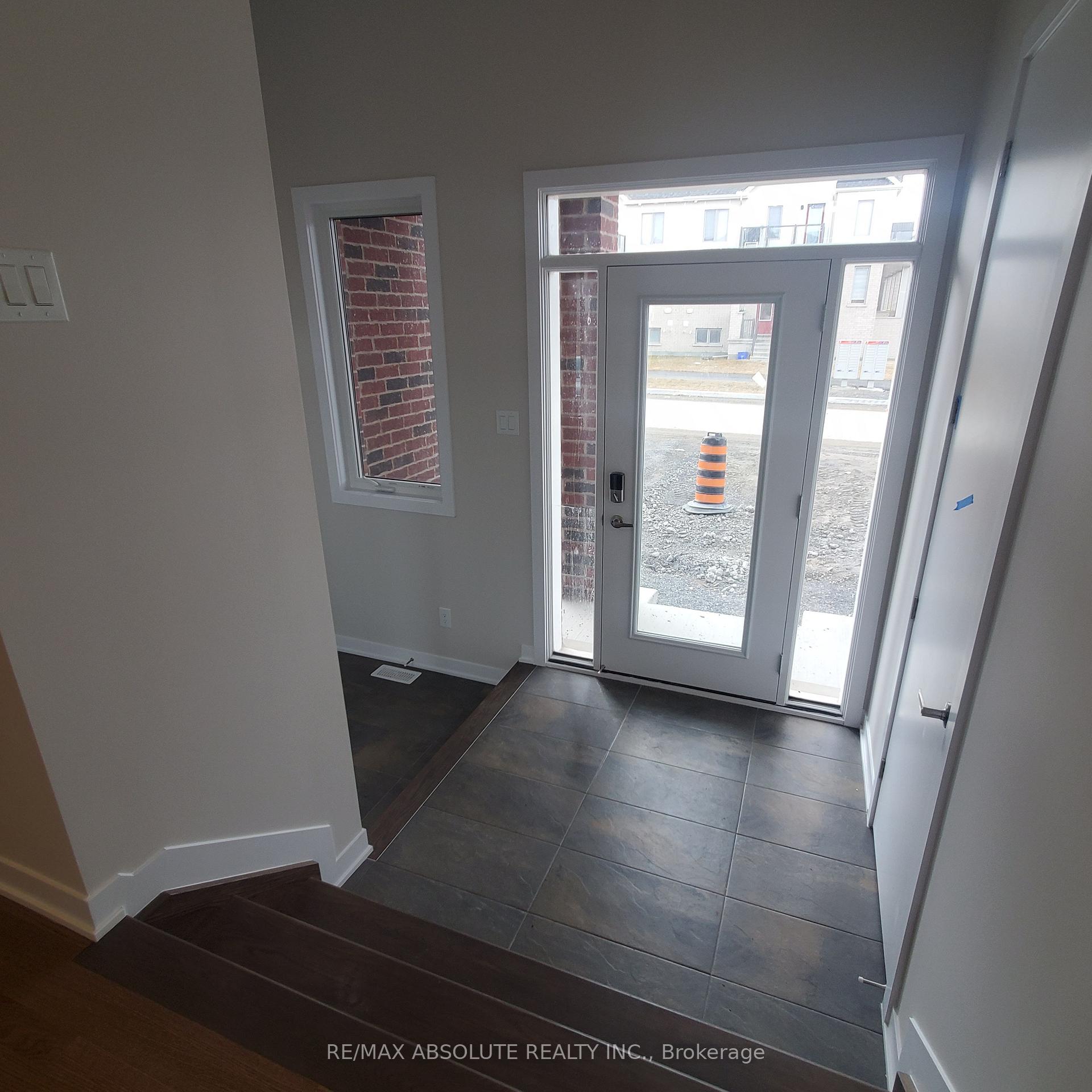 Photo 2 of 1925 Elevation Road, Ottawa, Barrhaven - Half Moon Bay — HOMEH