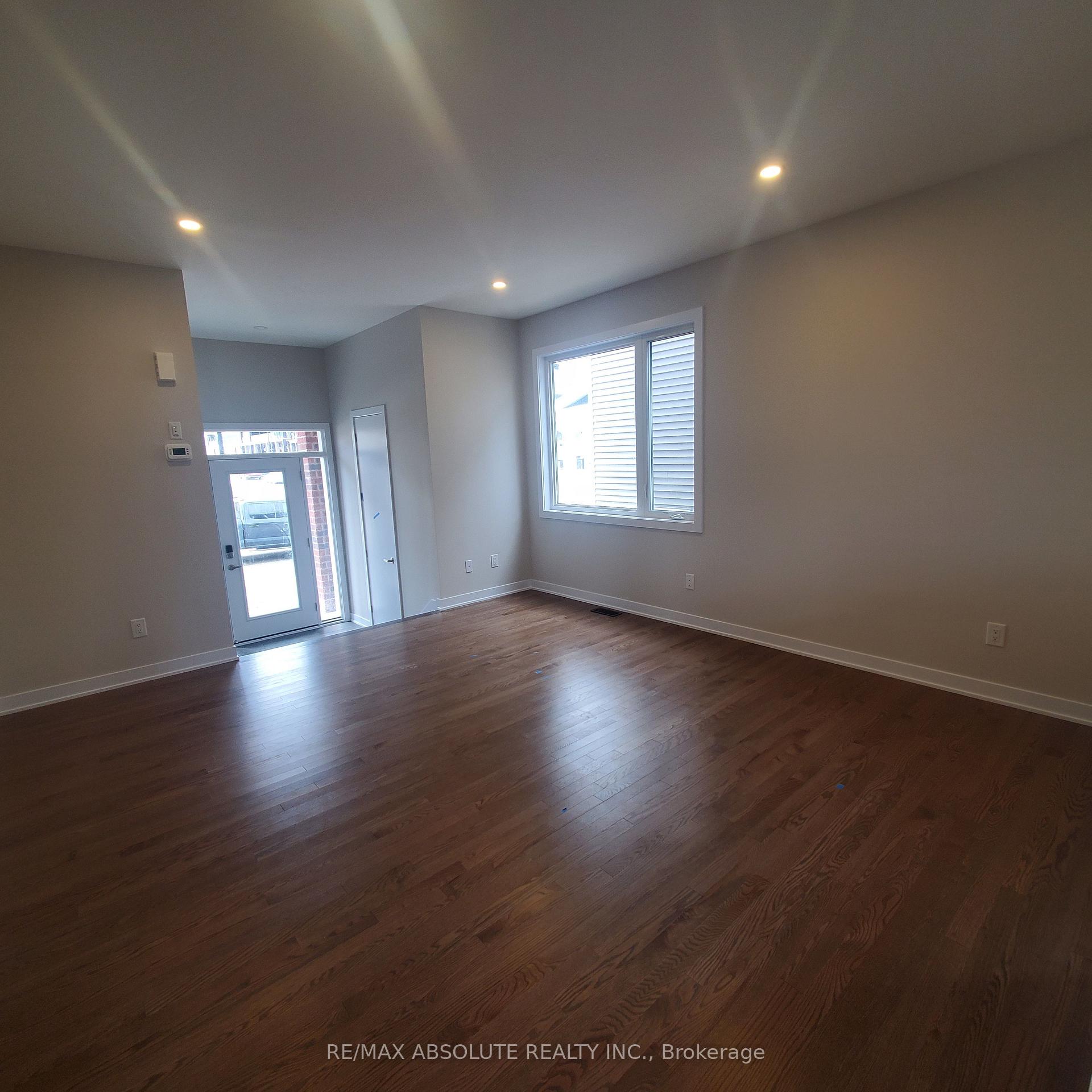 Photo 5 of 1925 Elevation Road, Ottawa, Barrhaven - Half Moon Bay — HOMEH