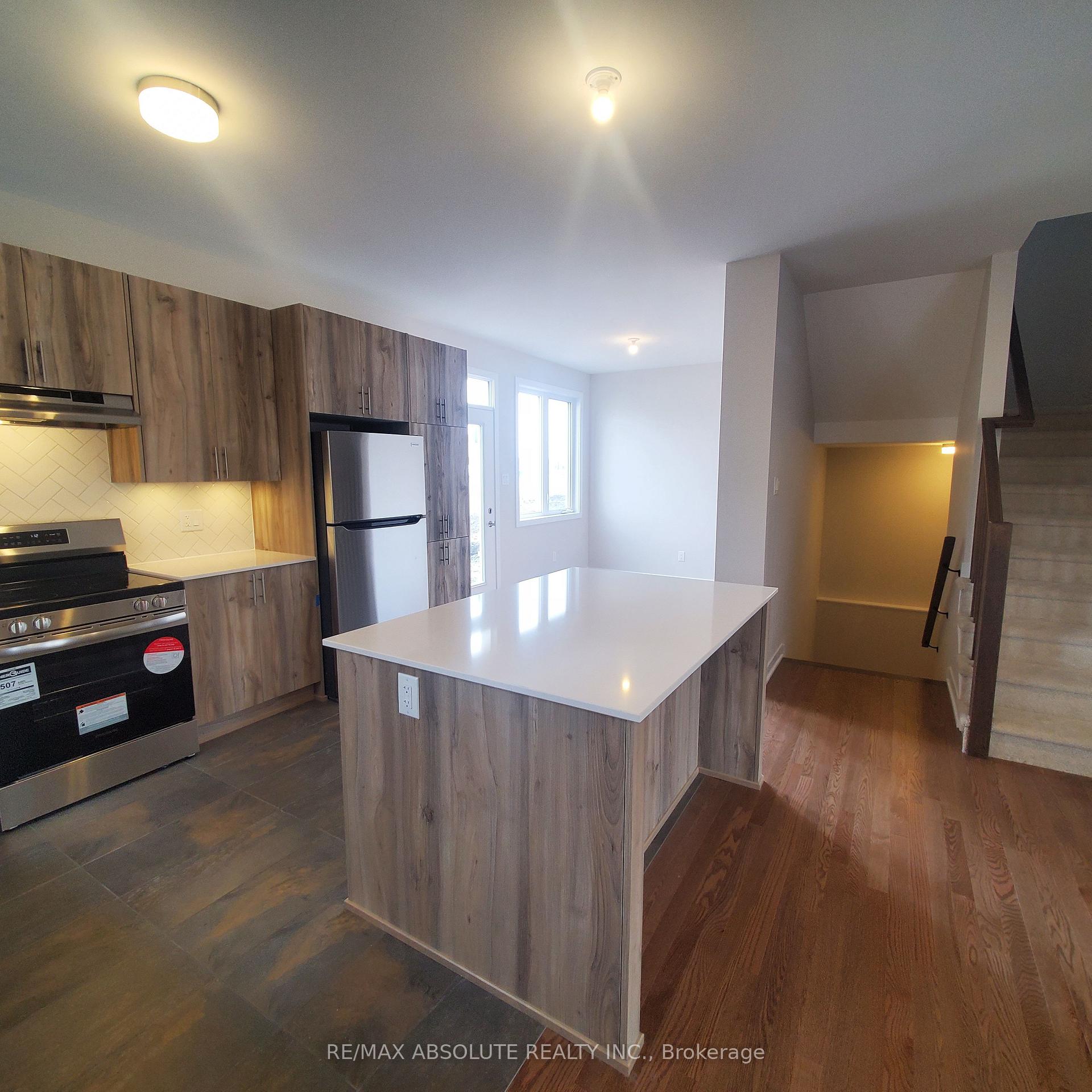 Photo 9 of 1925 Elevation Road, Ottawa, Barrhaven - Half Moon Bay — HOMEH
