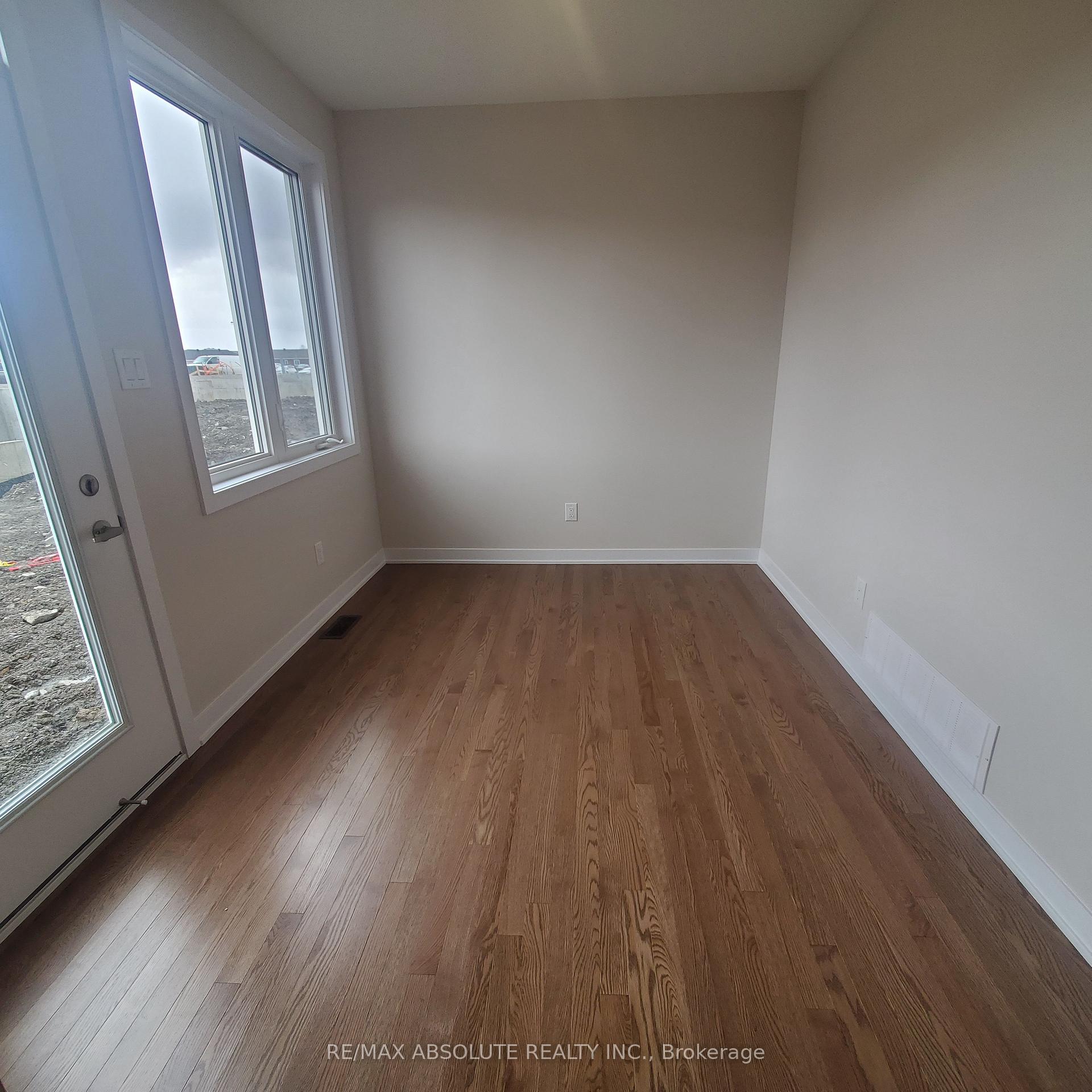 Photo 10 of 1925 Elevation Road, Ottawa, Barrhaven - Half Moon Bay — HOMEH