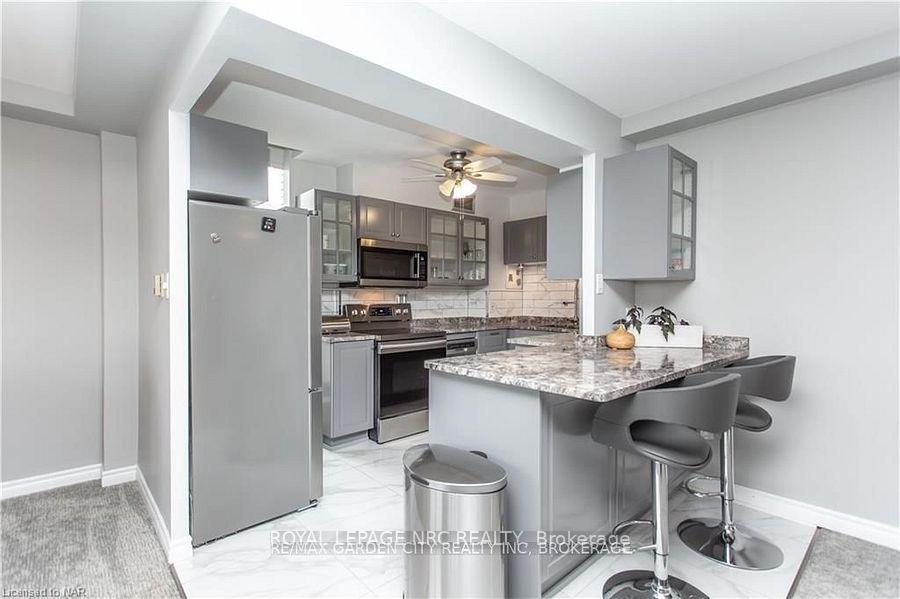 Photo 2 of Unit 1302, 15 Towering Heights Boulevard, St. Catharines, Glendale/Glenridge — HOMEH