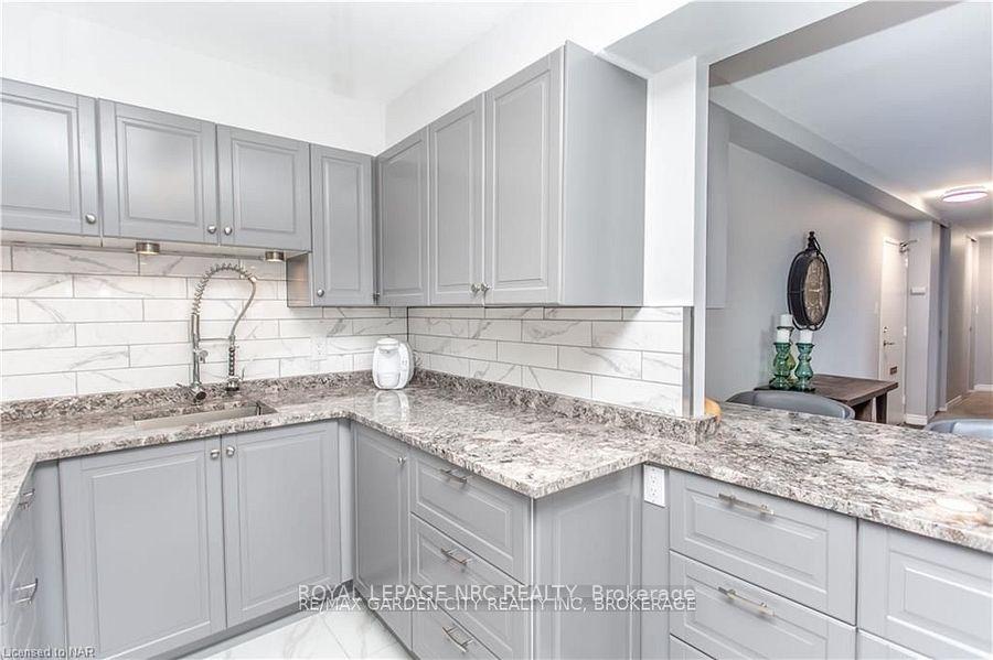 Photo 3 of Unit 1302, 15 Towering Heights Boulevard, St. Catharines, Glendale/Glenridge — HOMEH