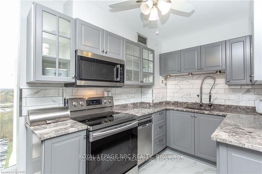 Photo 4 of Unit 1302, 15 Towering Heights Boulevard, St. Catharines, Glendale/Glenridge — HOMEH