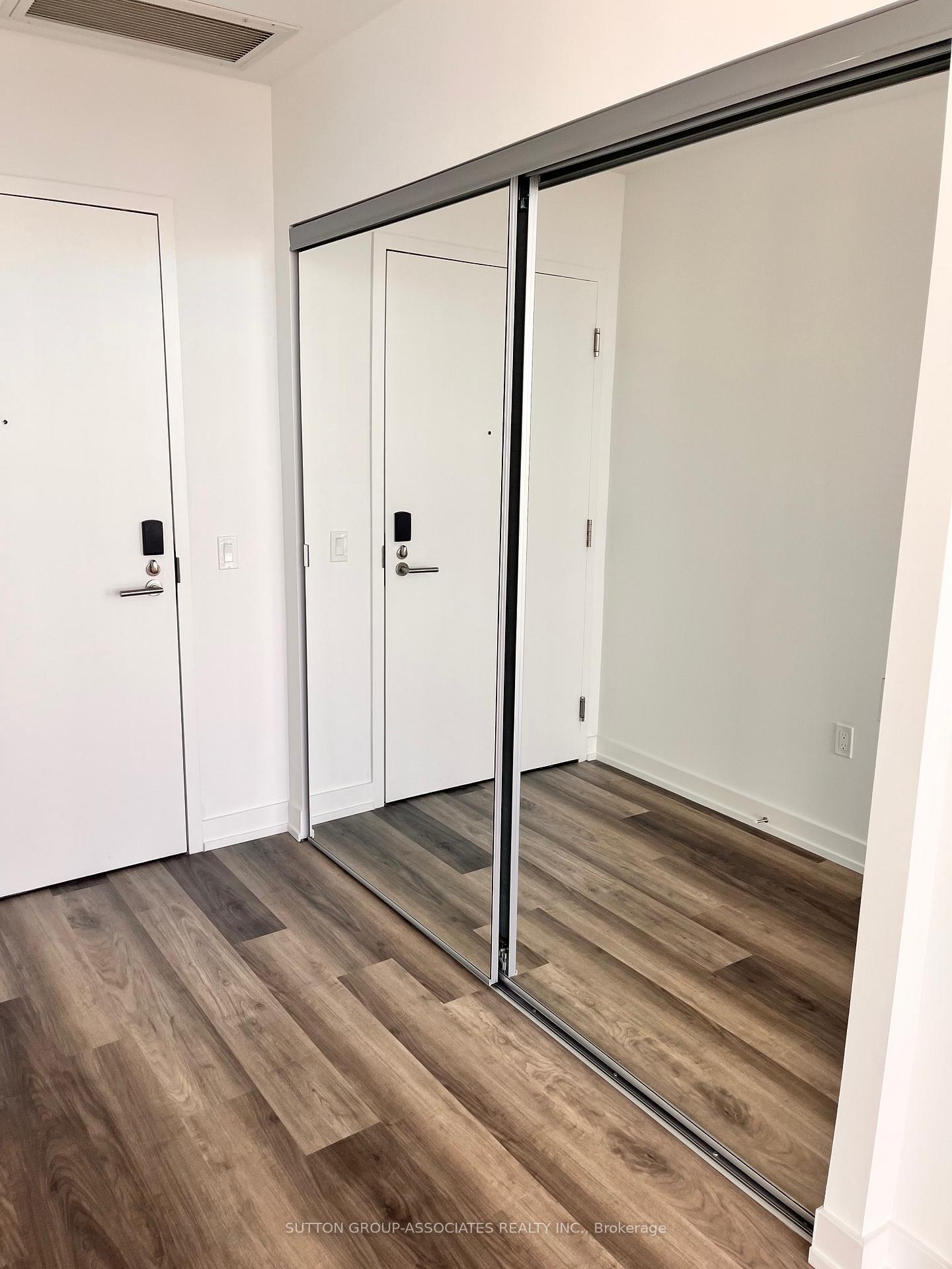 Photo 2 of Unit 708, 880 The Queensway, Etobicoke, Stonegate-Queensway — HOMEH