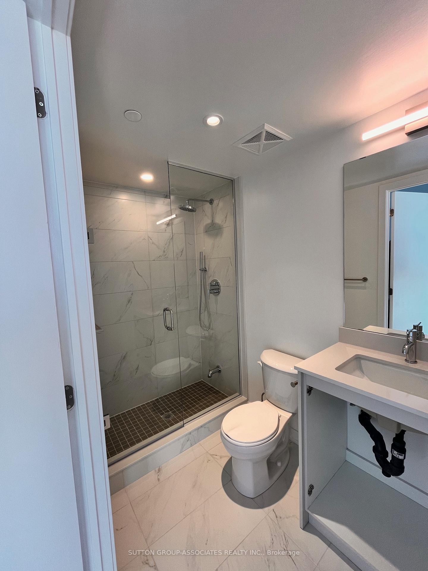 Photo 3 of Unit 708, 880 The Queensway, Etobicoke, Stonegate-Queensway — HOMEH