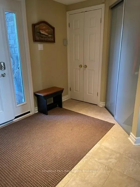 Photo 3 of 850 Suncrest Circle, Collingwood — HOMEH