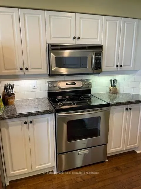 Photo 7 of 850 Suncrest Circle, Collingwood — HOMEH