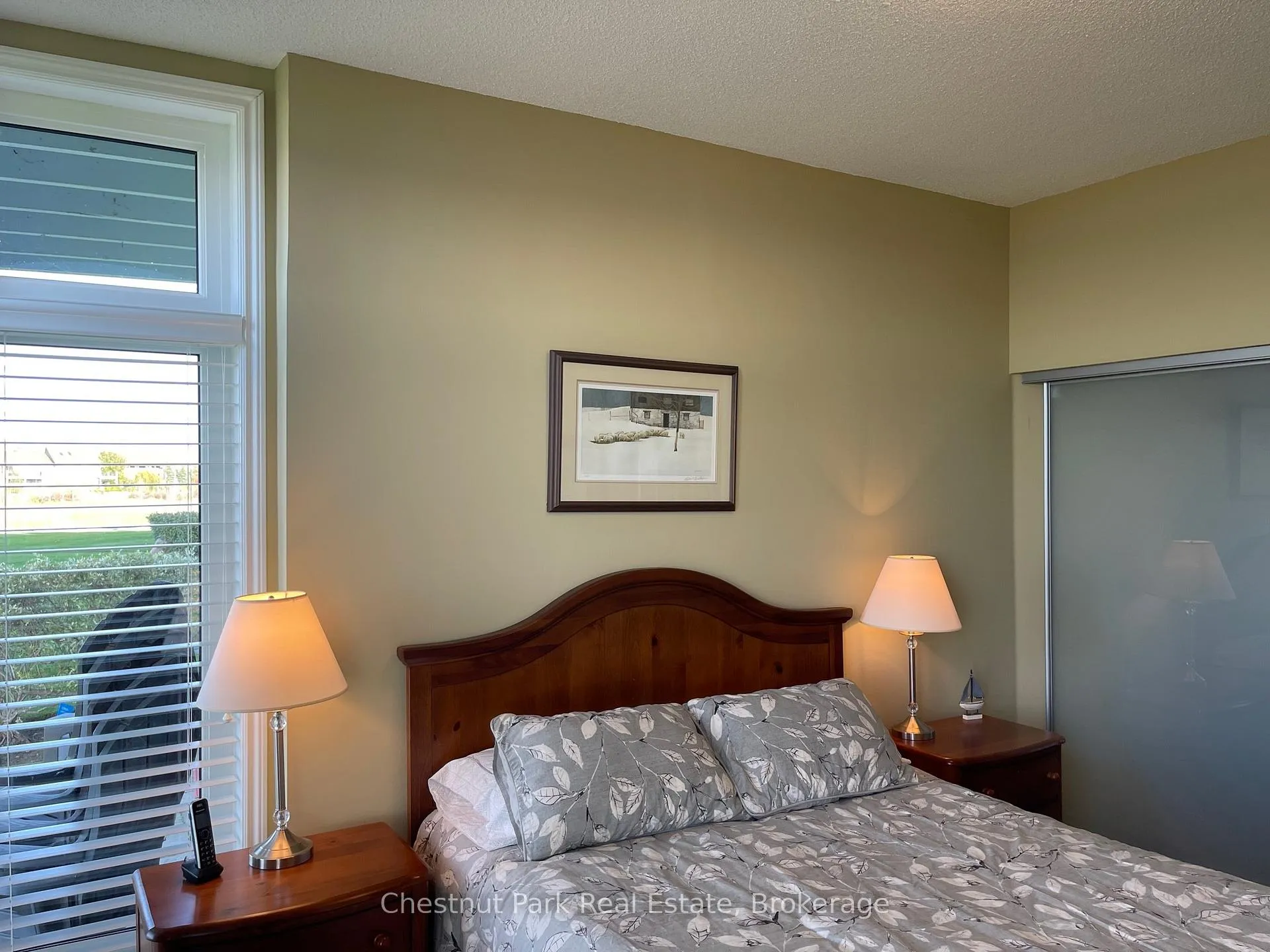 Photo 14 of 850 Suncrest Circle, Collingwood — HOMEH